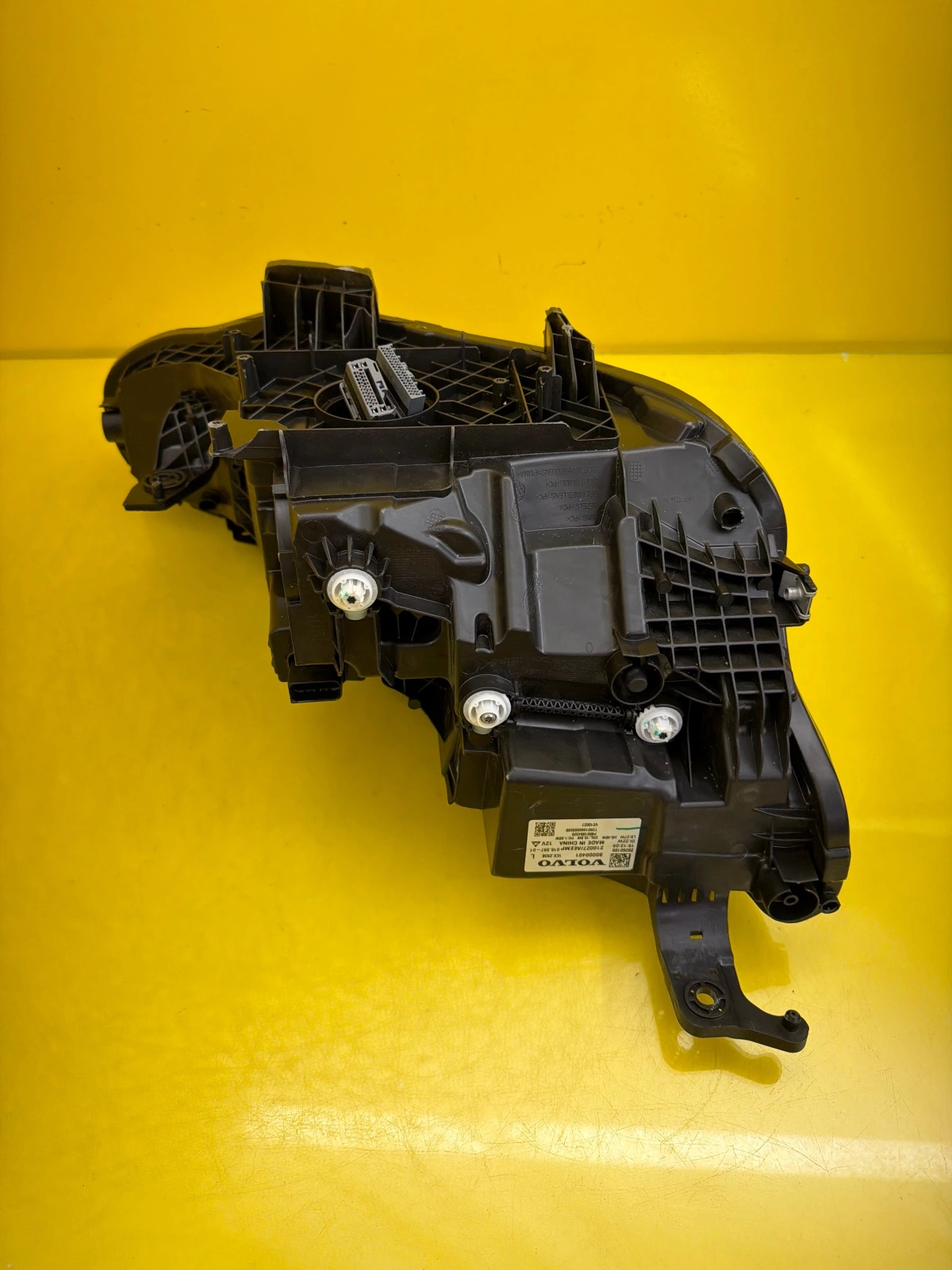 light left front Volvo EX30 Full Led 80000401