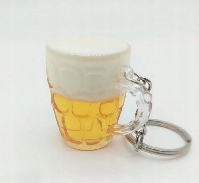 BRELOK ZAWIESZKA DO KLUCZY PLECAKA KUFEL Z PIWEM PIWO PRZYWIESZKA PIWKO Wzór dominujący bez wzoru