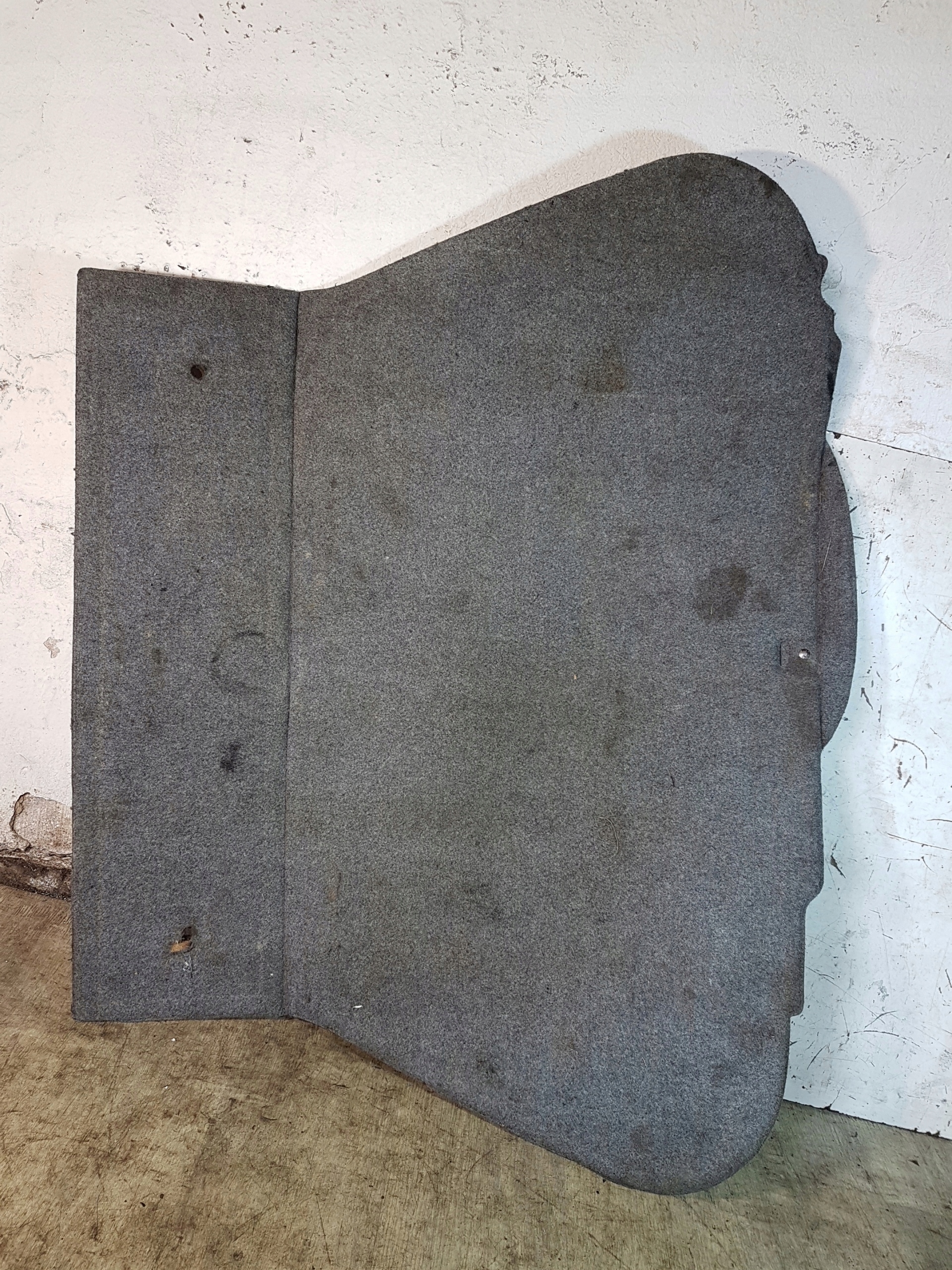 WYKŁADZINA PODŁOGI BAGAŻNIKA SEDAN ALFA ROMEO 156