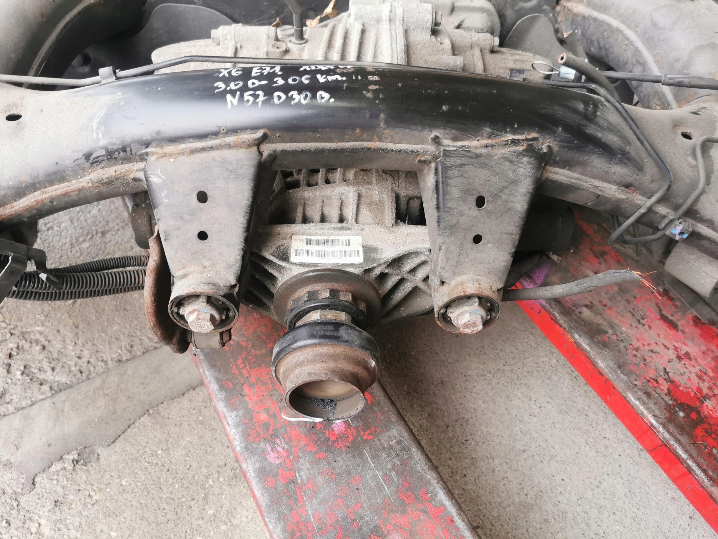 sususpension rear. complete XDRIVE BMW X6 E71 3.0D 306KM 3.15