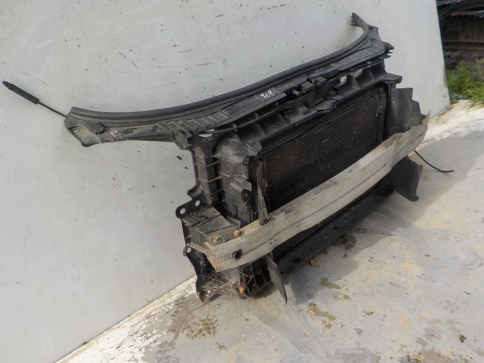 708 AUDI A3 II 8P LIFT 08-12 1.6 TDI support panel for radiators sider radiator