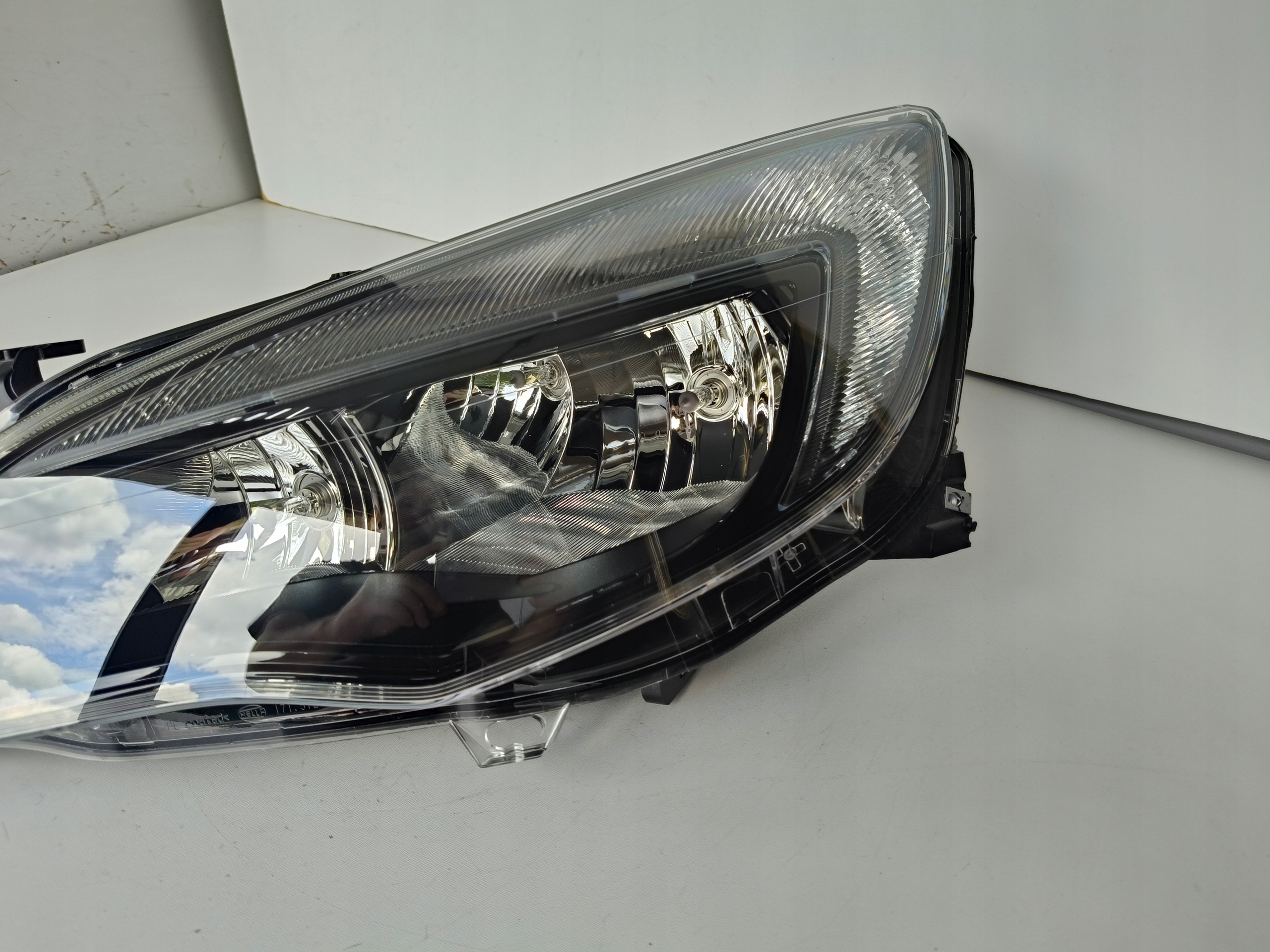 NO-WA- light left REFLEKTOR OPEL ASTRA IV J 09- CIEMNA