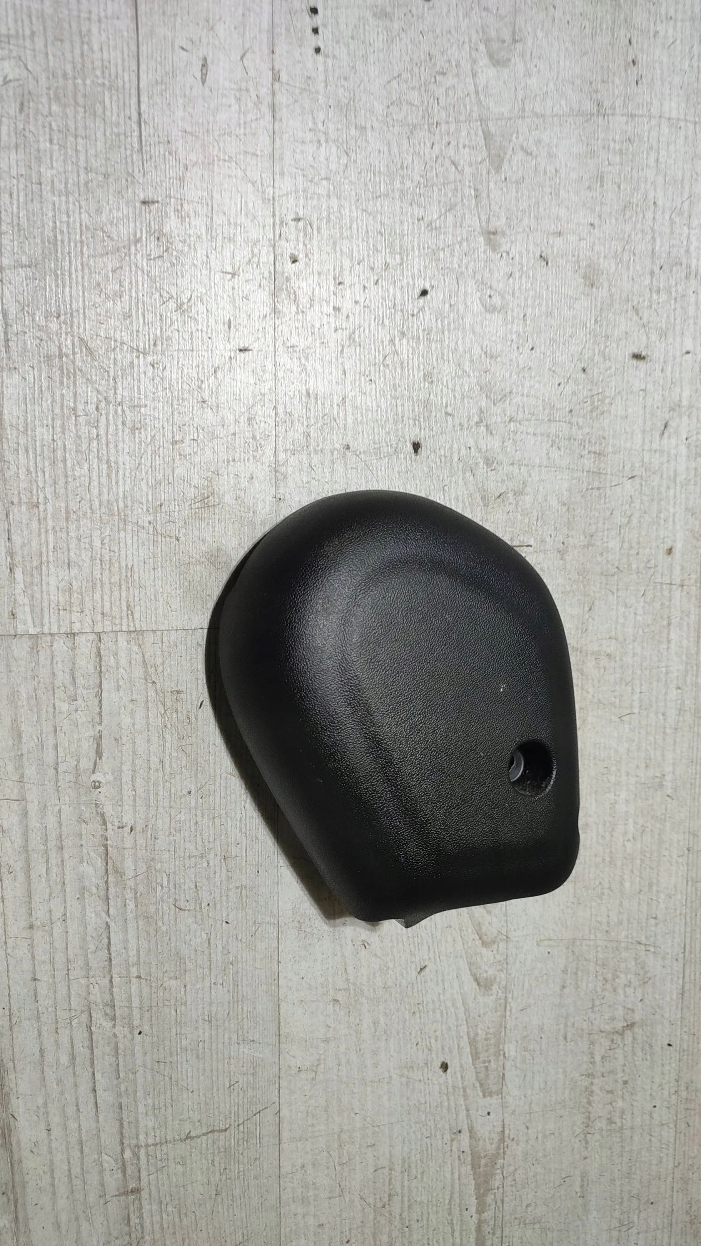 Peugeot 2008 and 2013 front side left cover seat