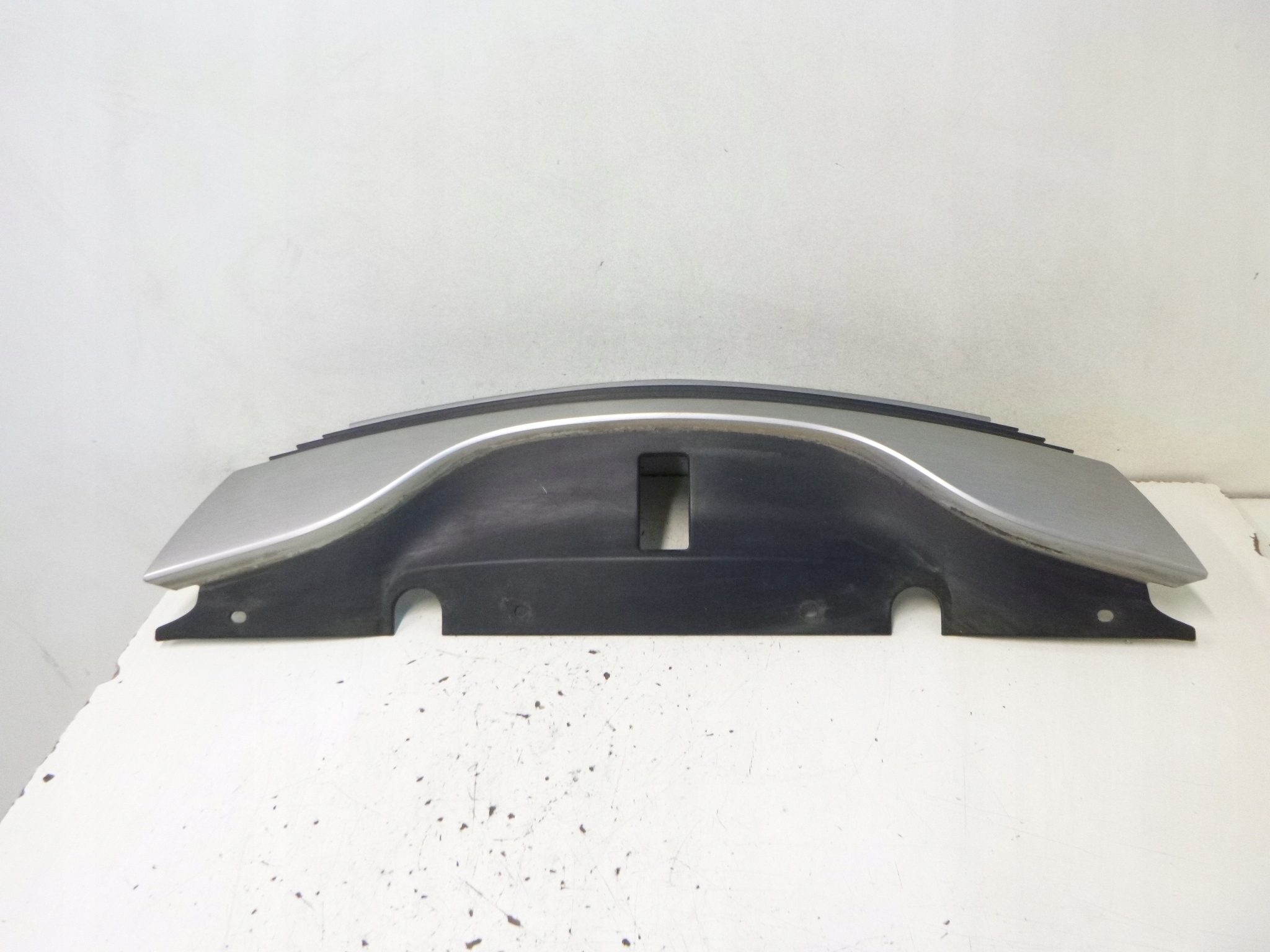 GRILL GRILL RENAULT LAGUNA II 04R.