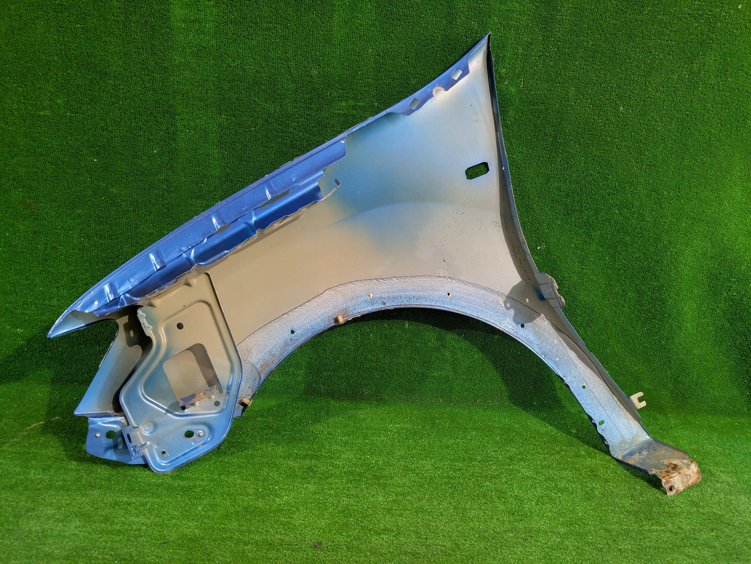 fender front right front DACIA SANDERO II STEPWAY NR.084