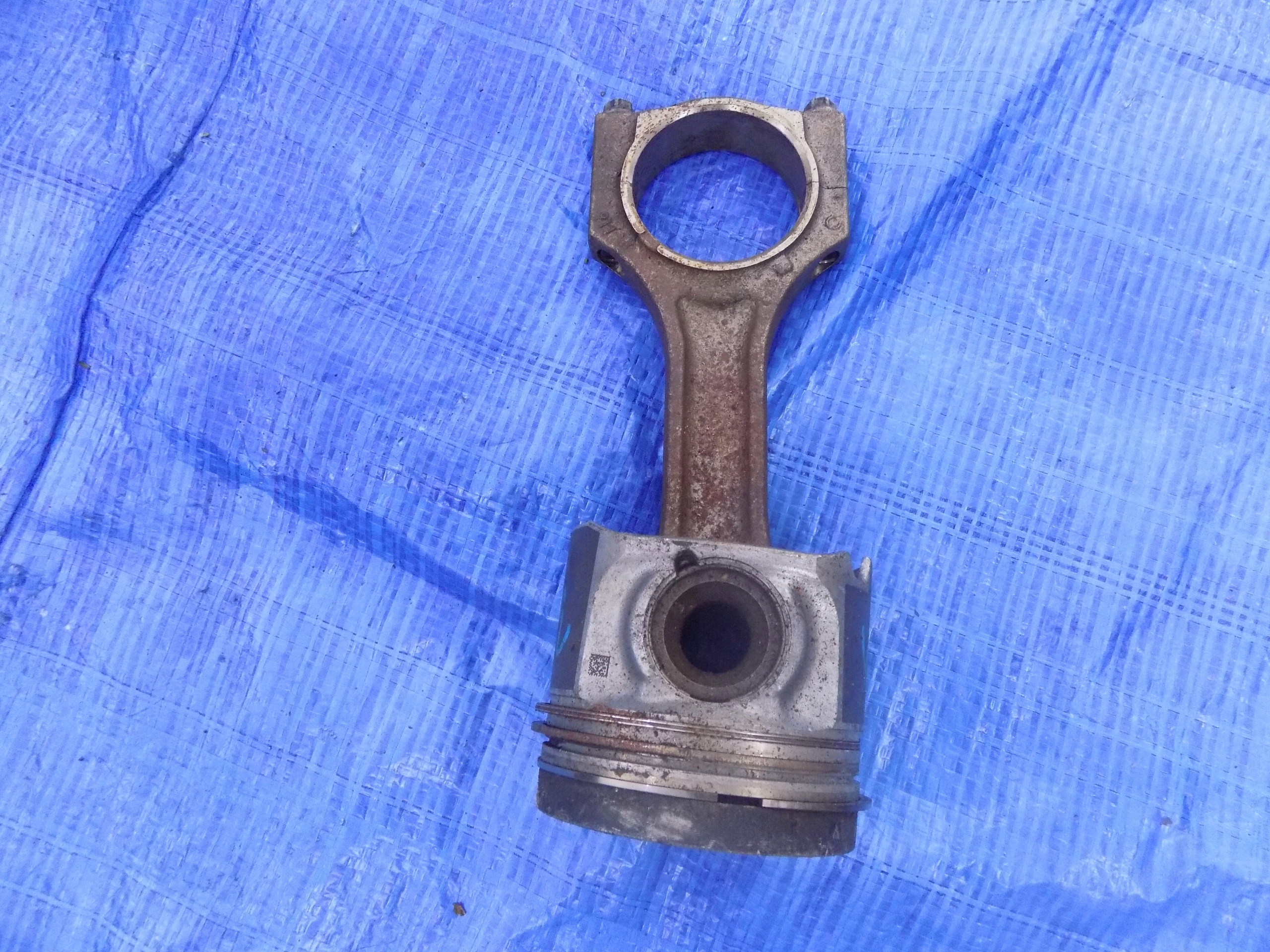 piston connecting rod BMW F31 3,0D