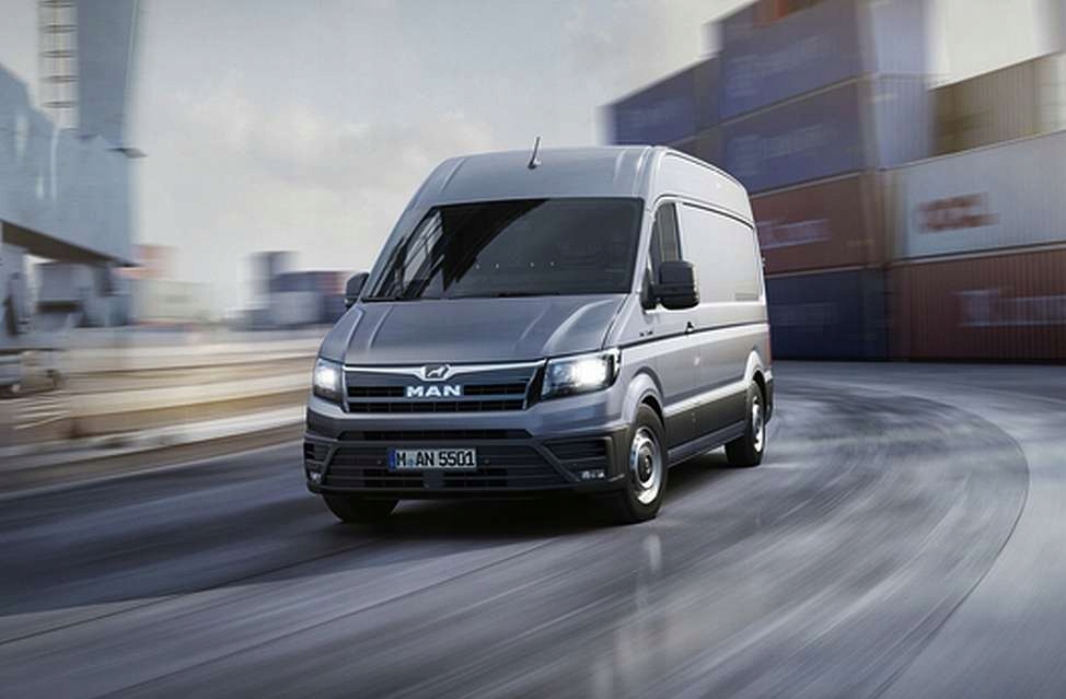 VW CRAFTER 2 MAN TGE od 2017- POKROWCE 100% TYPOWE Przeznaczenie komplet siedzeń