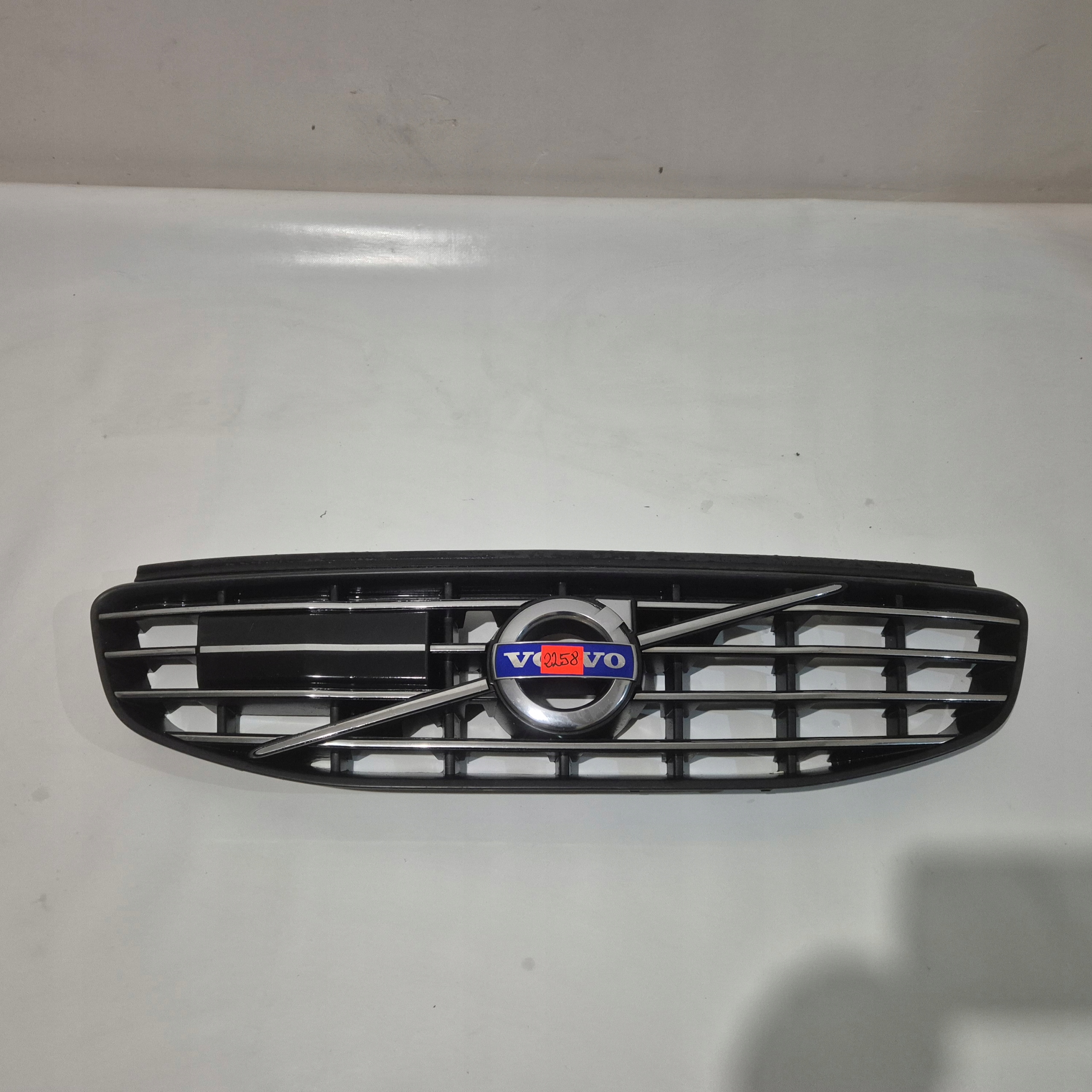 Volvo XC60 Kühlergrill FRONTGRILL Kühlergitter 31333833MA - Thumbnail 3