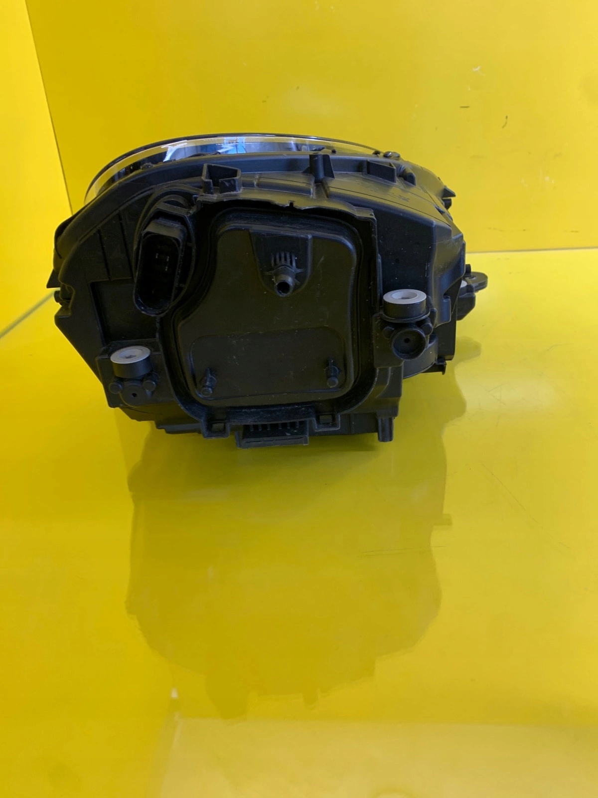 Porsche Macan 95B light front left 95B941015AA