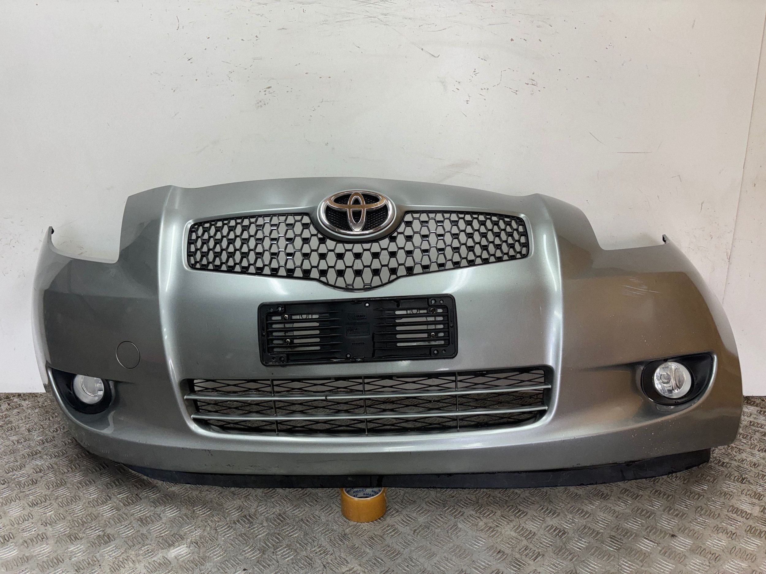 bumper front front TOYOTA YARIS II 2