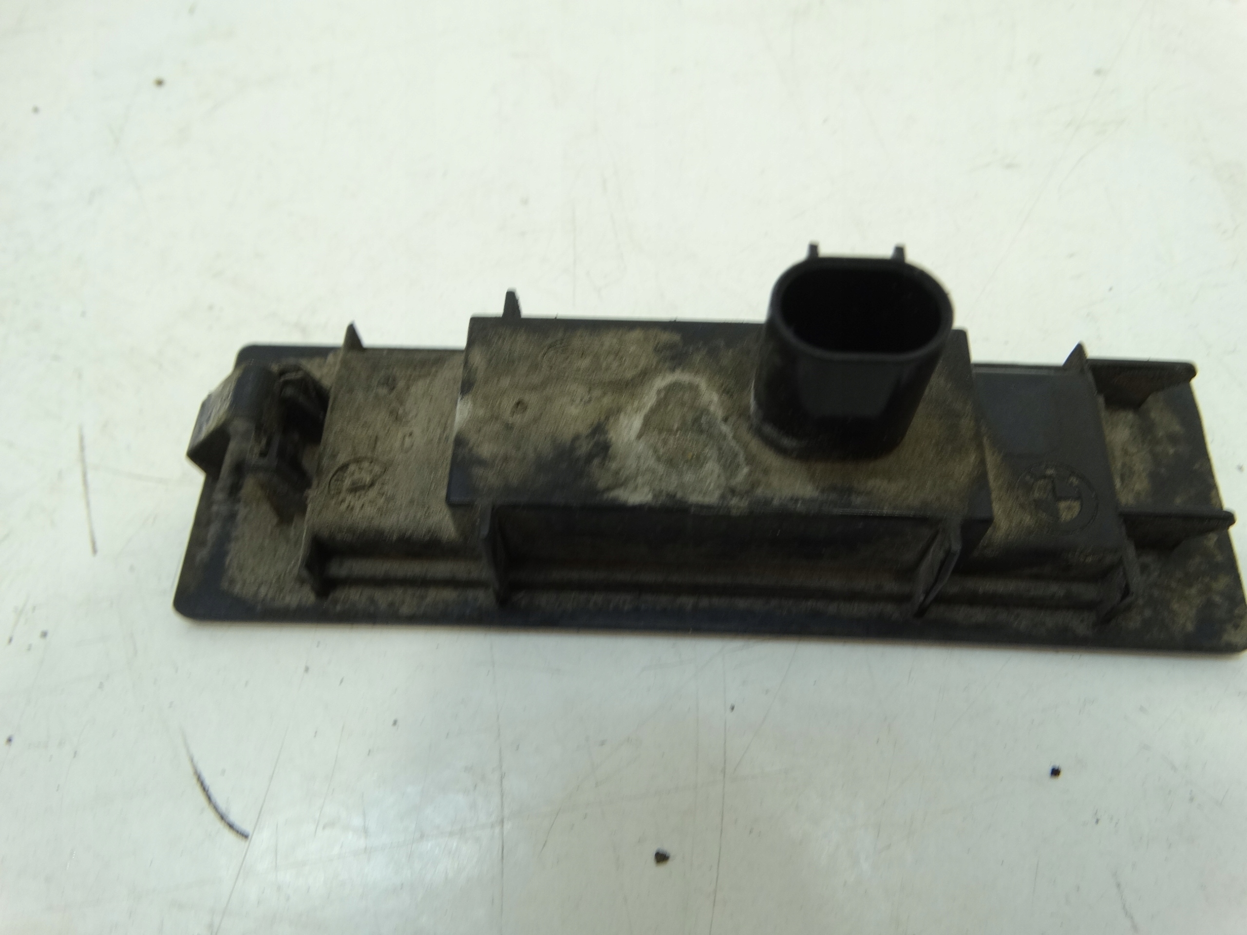 Éclairage plaque d’immatriculation BMW F20 2.0D 2013R. 63267193294