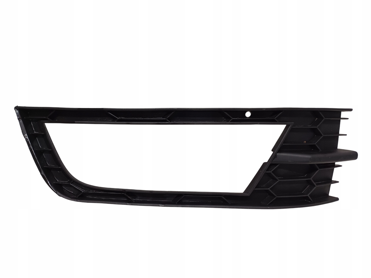 SKODA OCTAVIA 3 III 12- KRATKA HALOGENU PRAWY PRZÓD 5E0807682