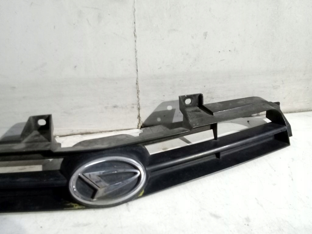 Daihatsu YRV Grill Grill Grill