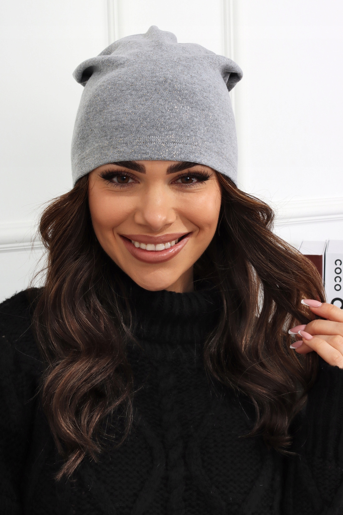 CZAPKA DAMSKA WIOSNA JESIEŃ LEKKA CIENKA WYGODNA KOBIECA SPORTOWA KOLORY Skład materiałowy bawełna 95% elastan 5%