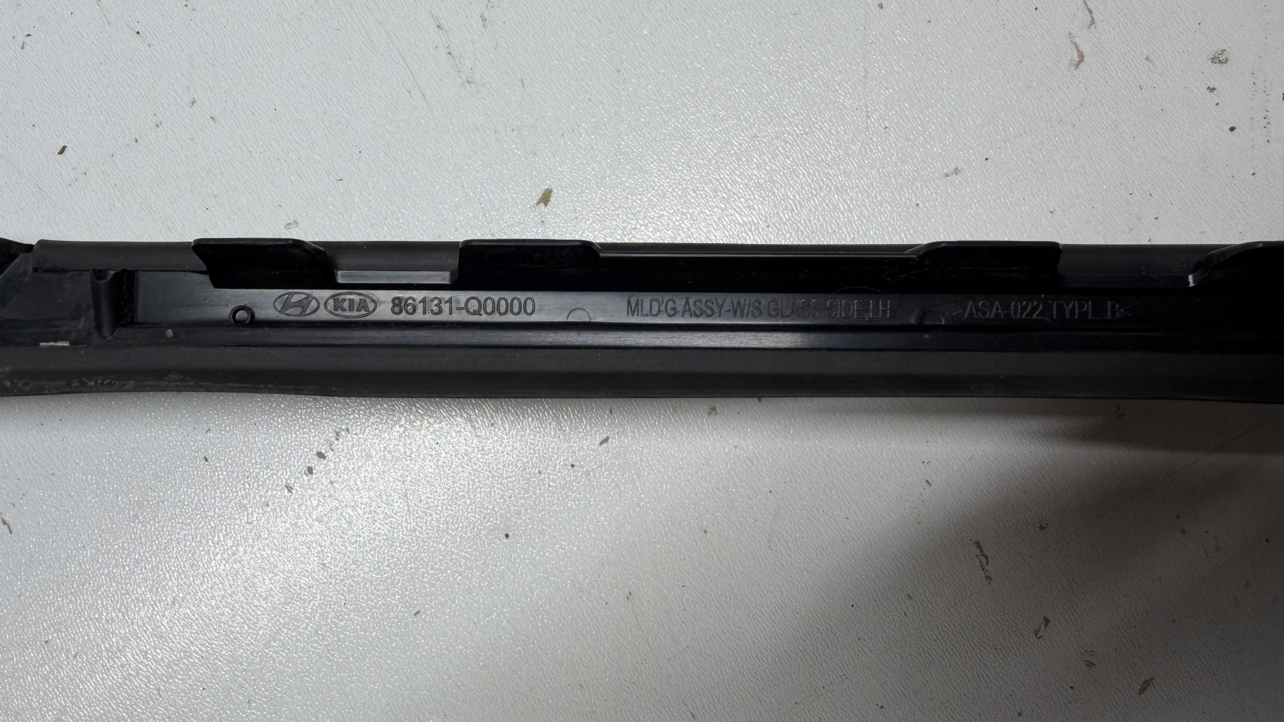 HYUNDAI I20 III moulding windows CZOLOWEJ left 21-25