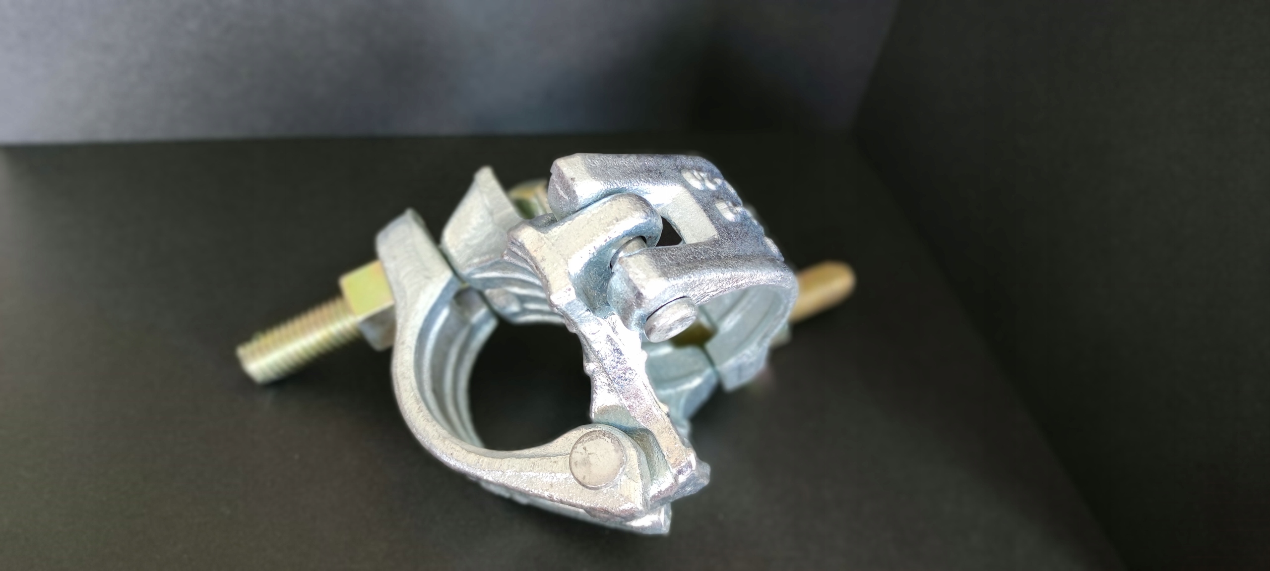 ZŁĄCZE KRZYŻOWE DO RUSZTOWAŃ Marka AXA