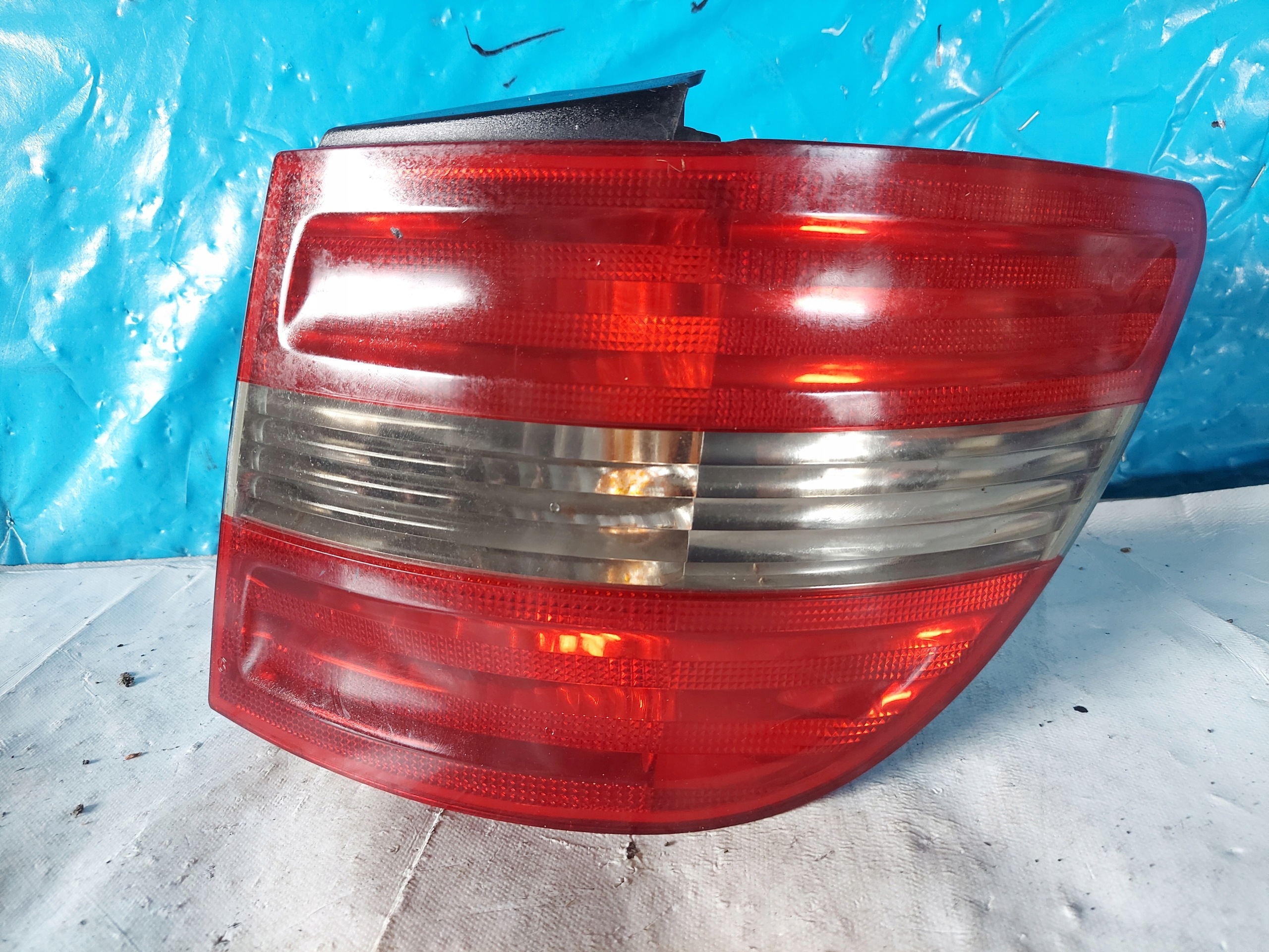 light MERCEDES W245 B KLASA A1698202664 right rear part