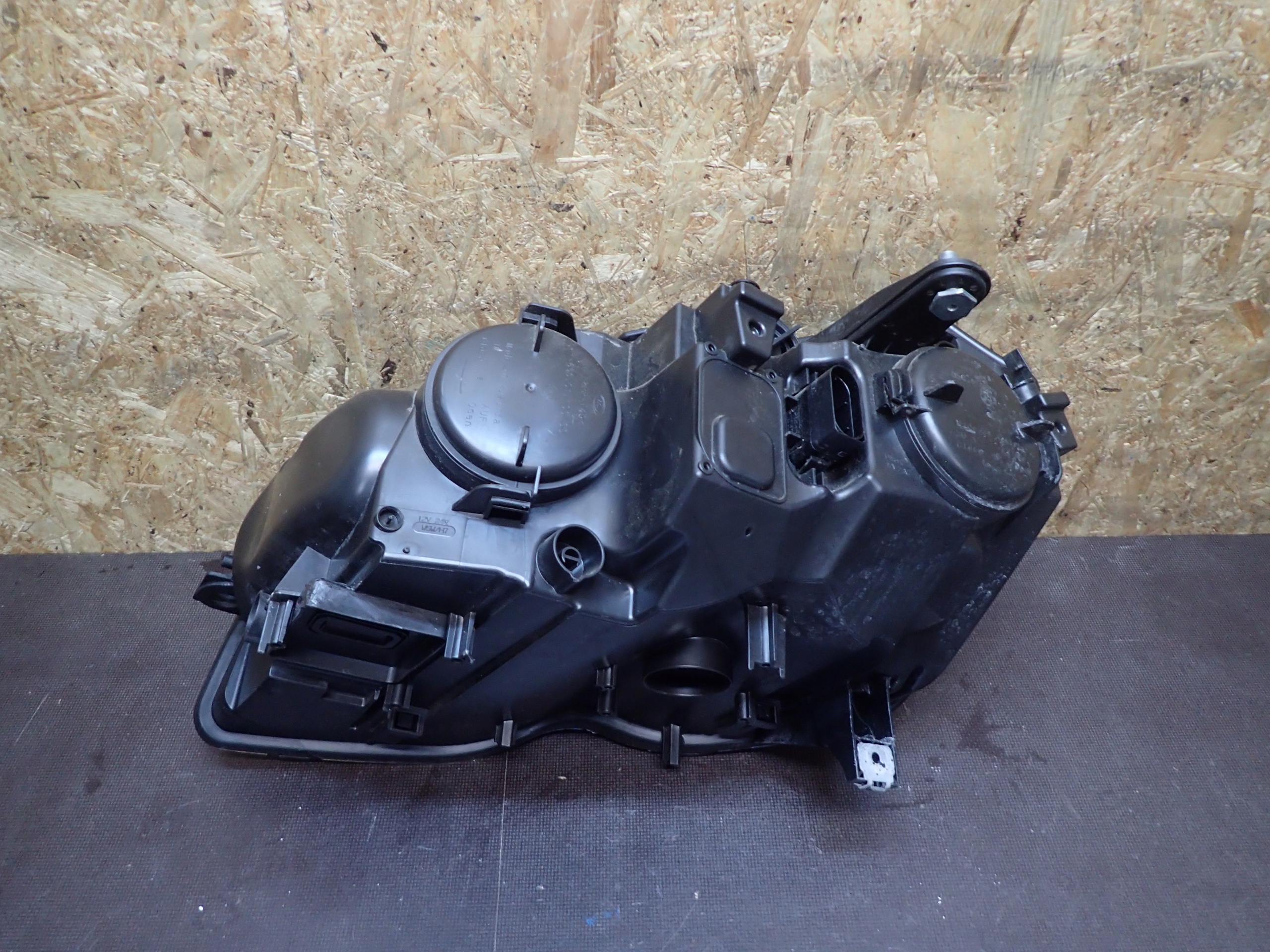 LIGHT FRONT RIGHT MERCEDES GLK W204 LENS A2048206959