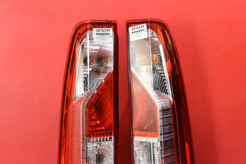 light lights rear part rear. KOMPLET RENAULT MASTER 3 III LIFT 10-24
