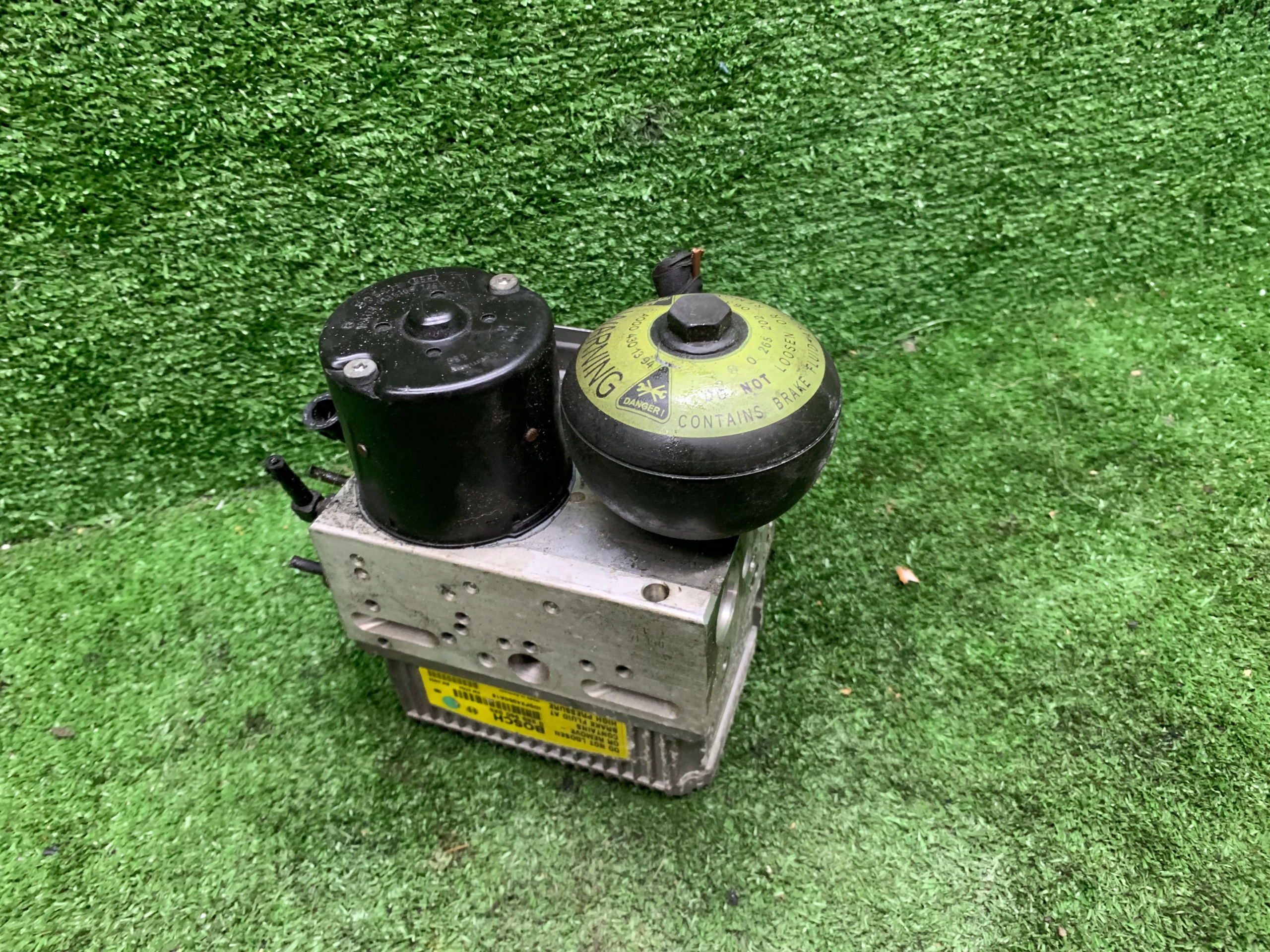MERCEDES E-class W211 pump SBC ABS A0054317312 0265960025 0265250089