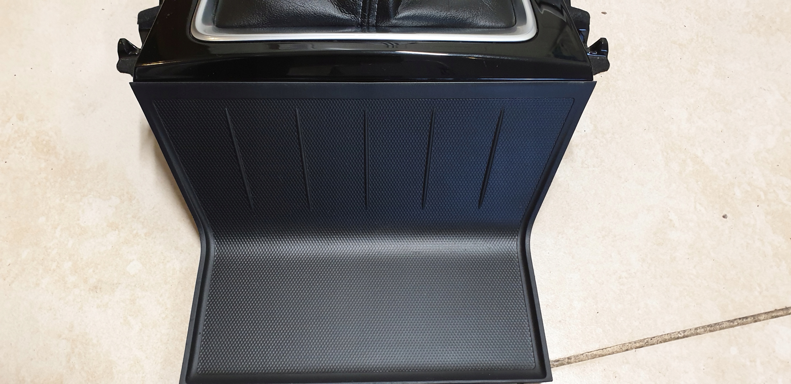 K123-64449 - MAZDA CX5 II GEAR LEVER FRAME