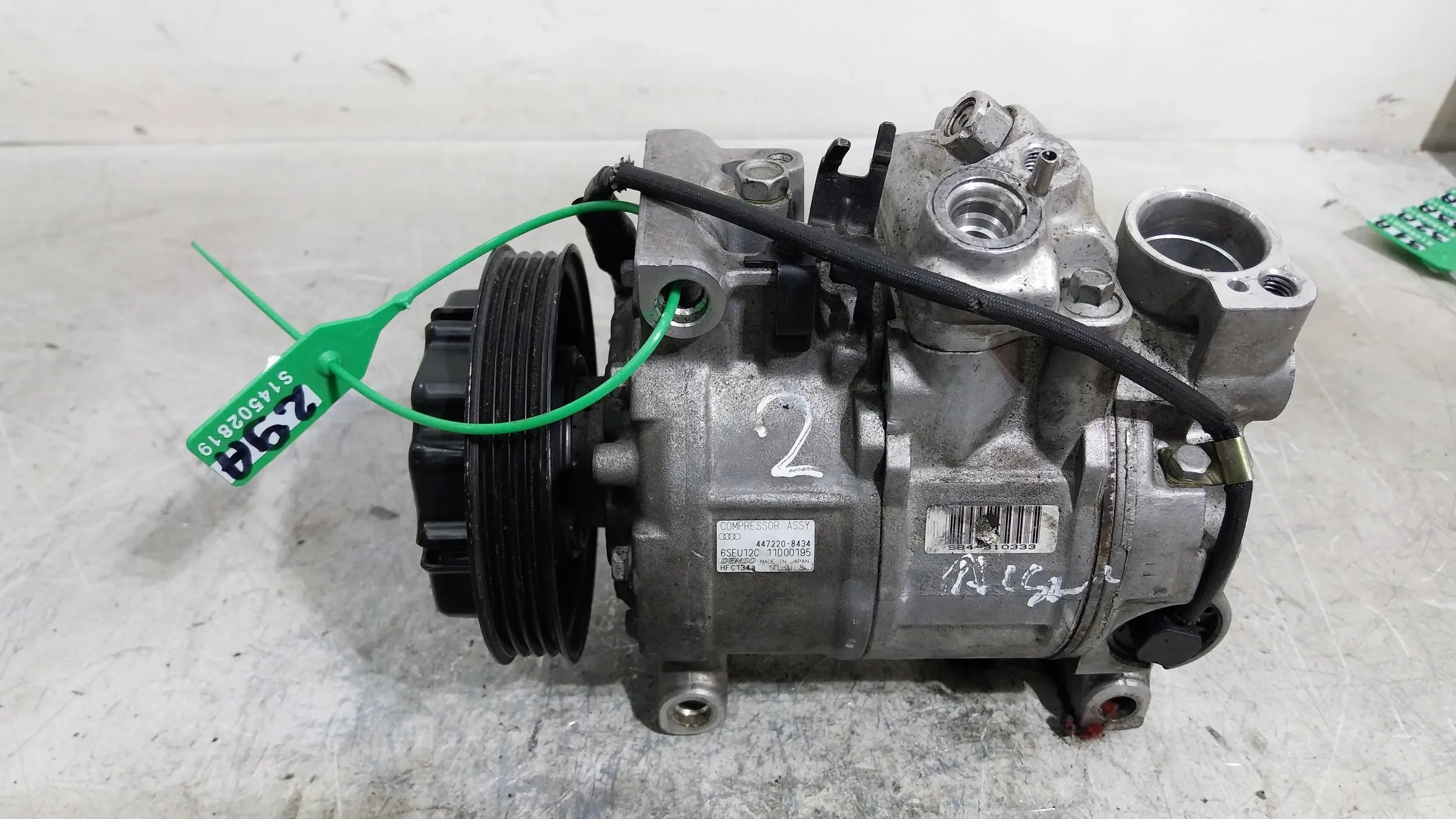 compressor compressor; of the air conditioning 8E0260805C AUDI A4 B6 2.5 TDI