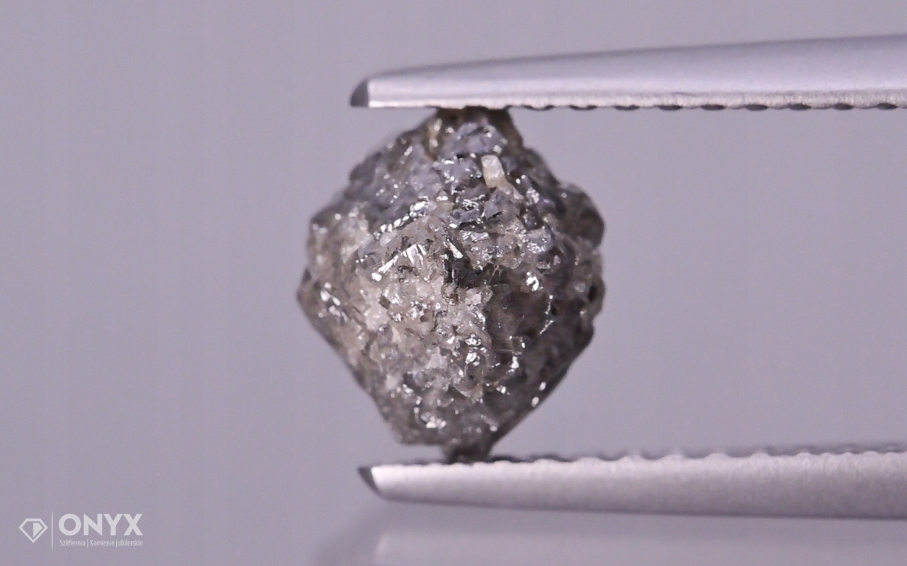 Diamant stříbrný hrudkující 7x6 mm