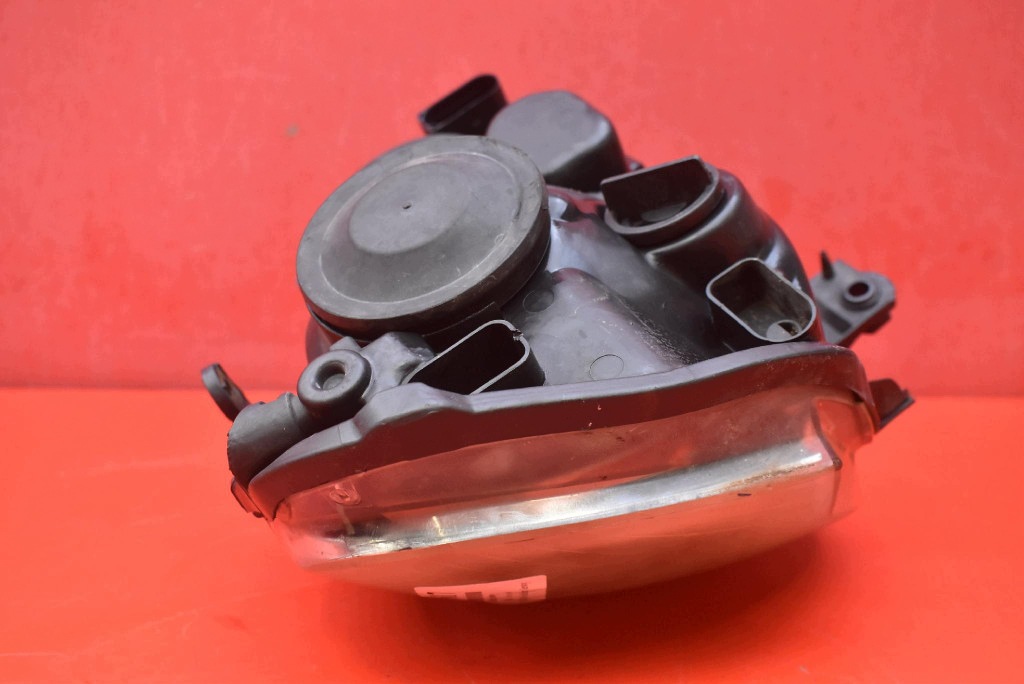 REFLEKTOR left light front EU VW POLO 4 IV 9N LIFT 05-09