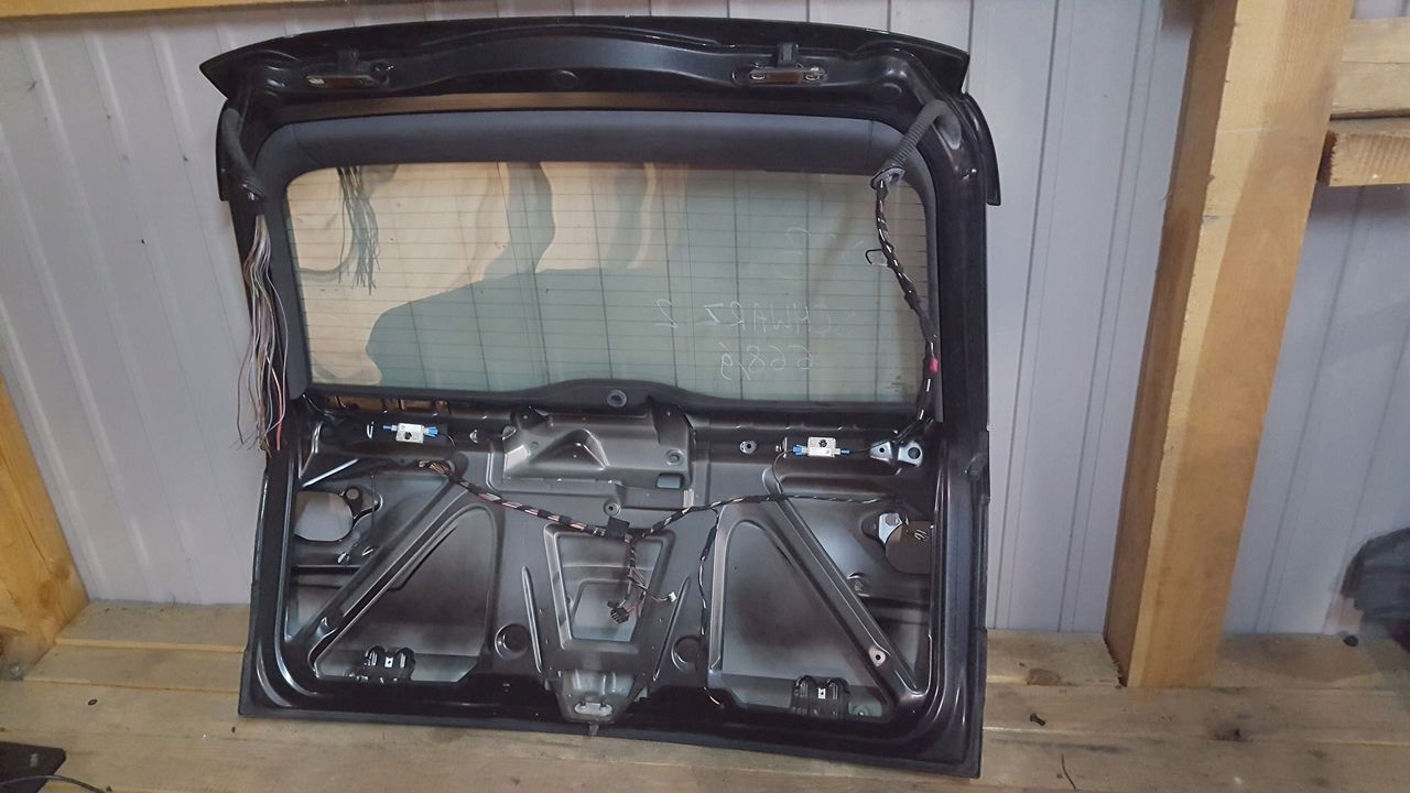 trunk door boot BMW X3 E83 668/9