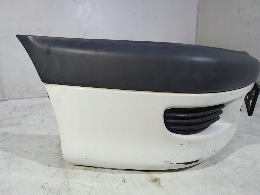 Toyota Avensis and T22 bumper front front