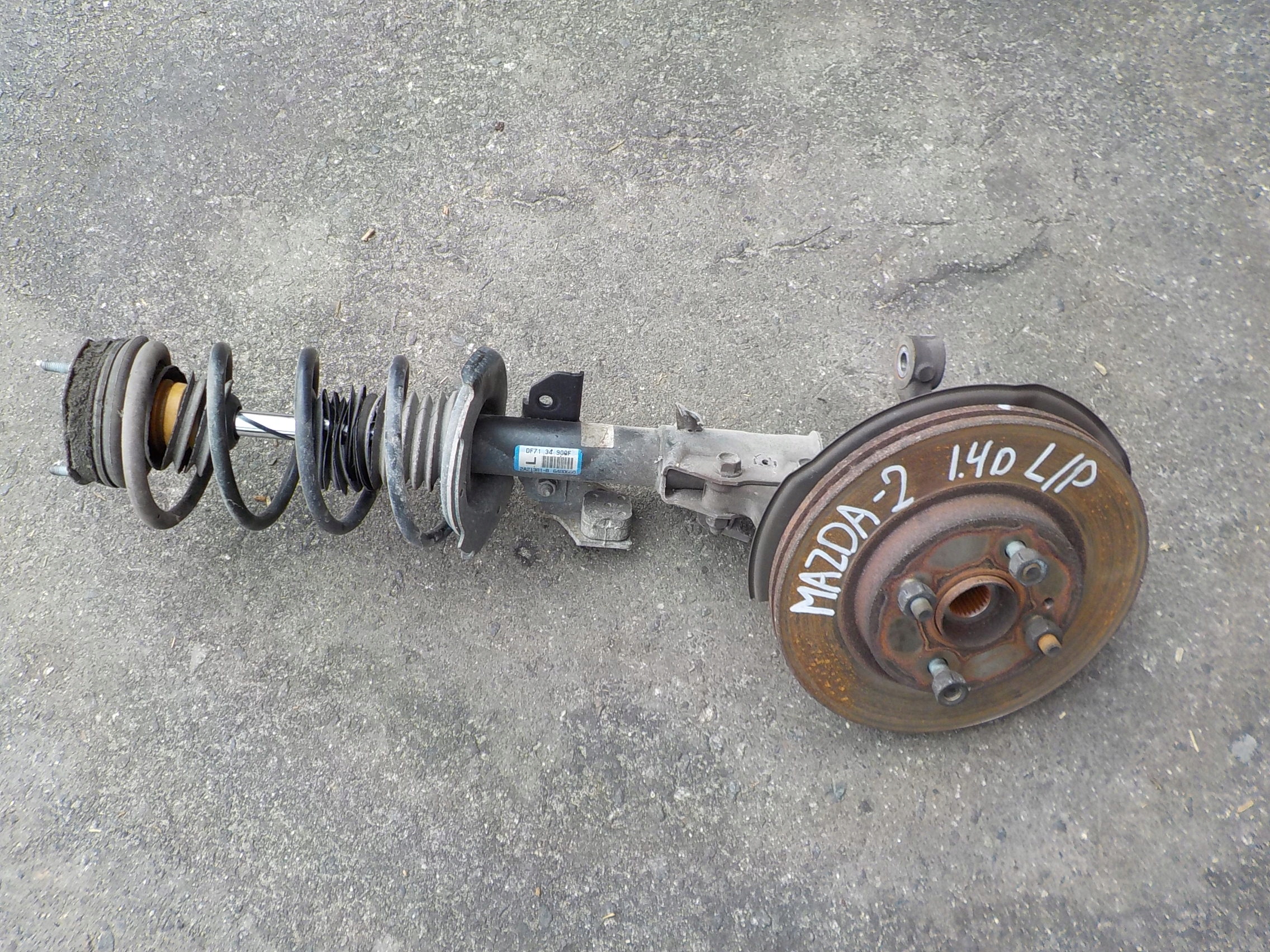 mcperson swing left front mazda 2 DE 1,4 CITD 2009r