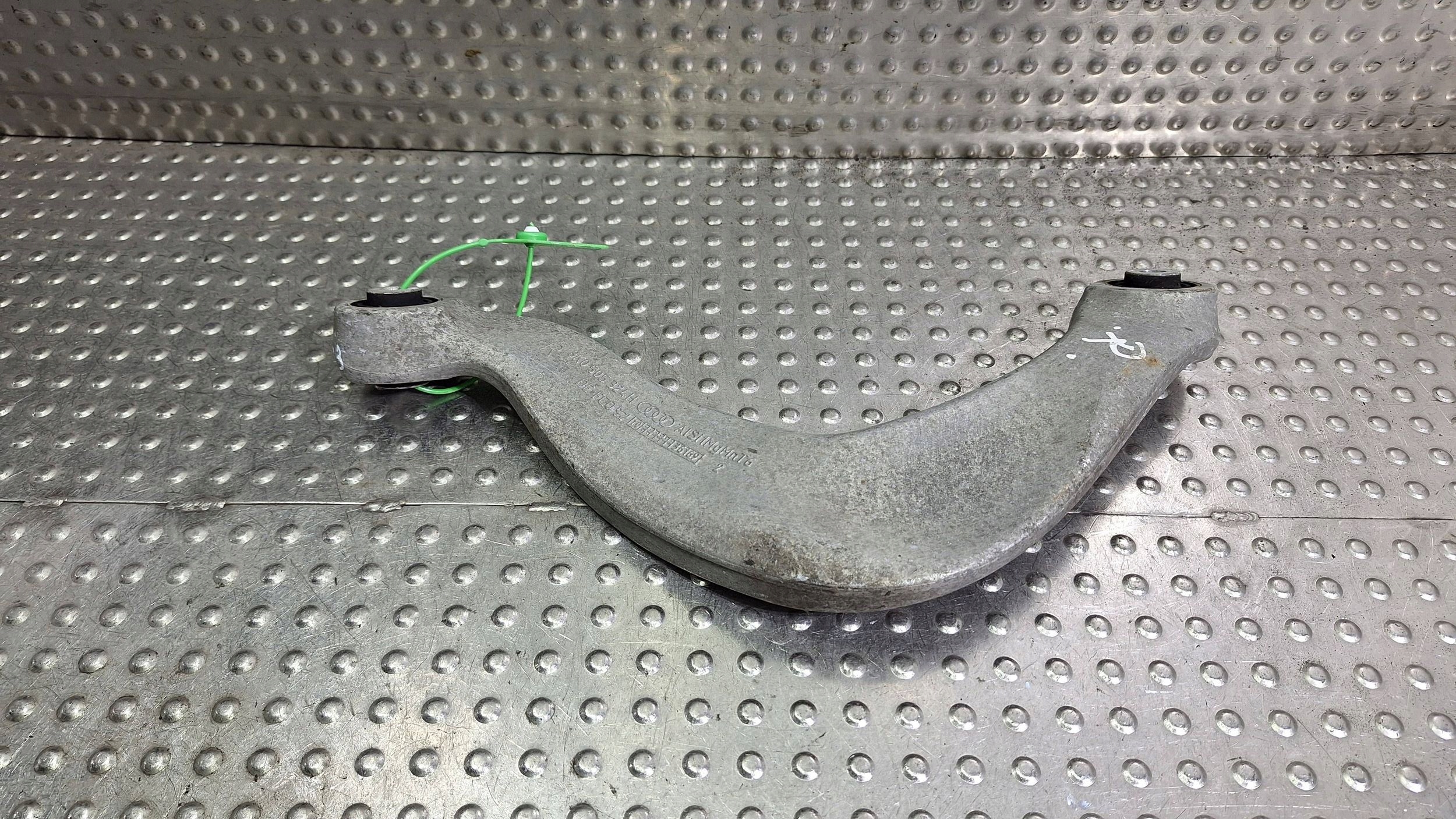 Querlenker rechts heck 8K0505324H AUDI A4 B8 A5 8T A7 A6 C7 Q5 8R