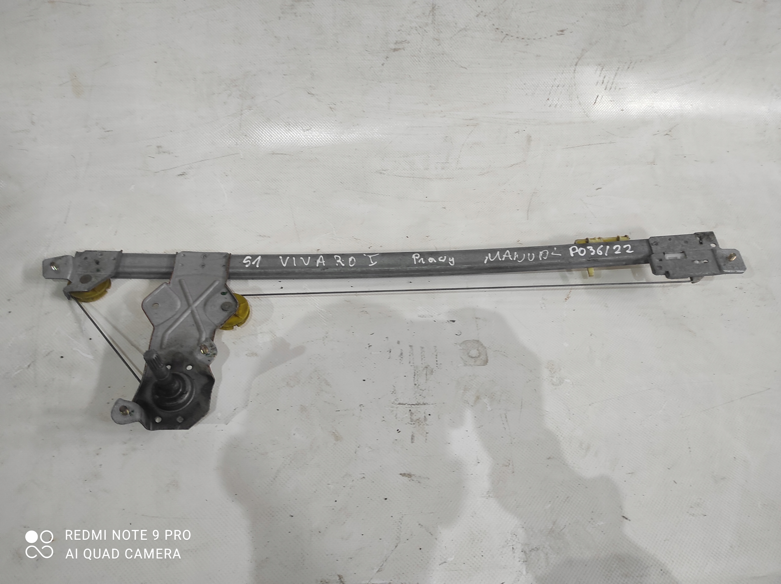 window regulator right front OPEL VIVARO and manual