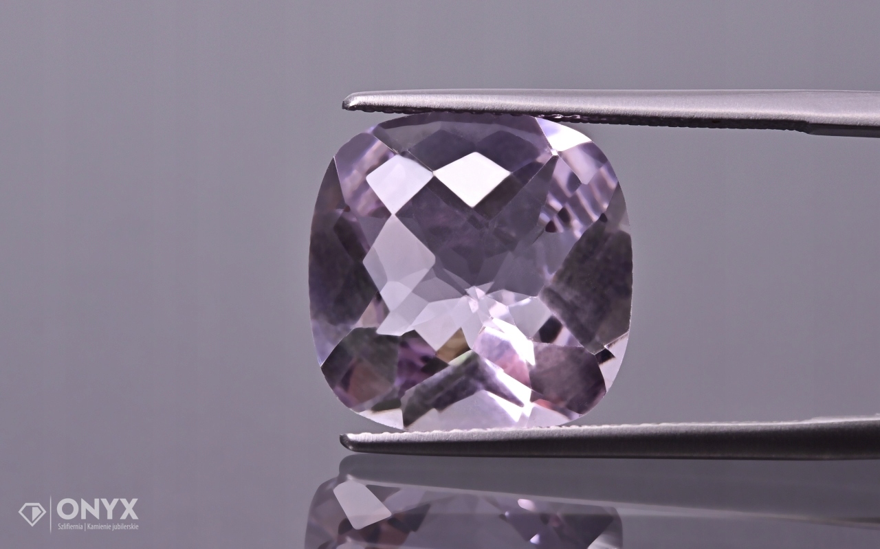 Ametyst fazetovaný cushion 14x14 mm