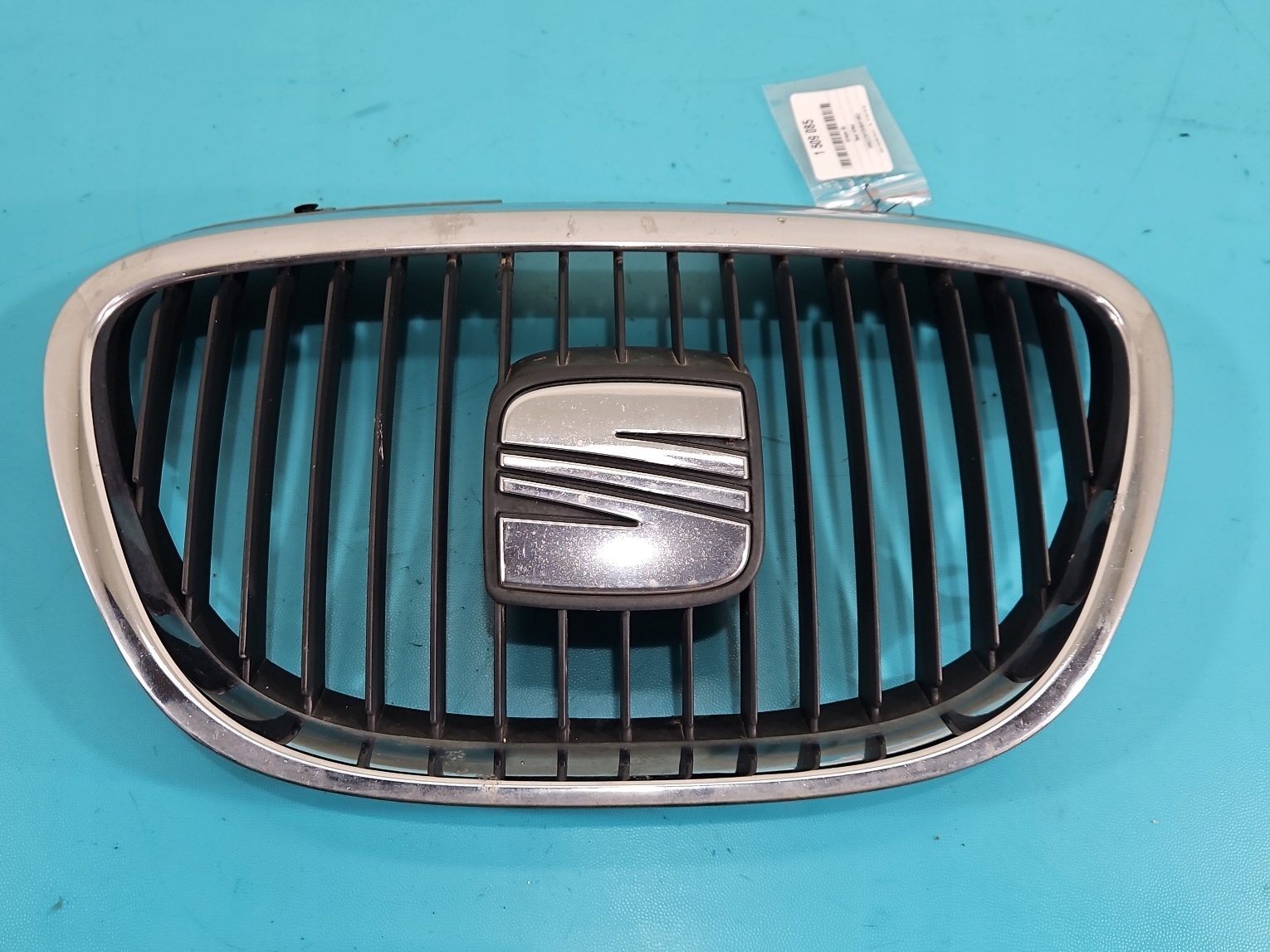 решетка радиатора seat ALTEA 04-09