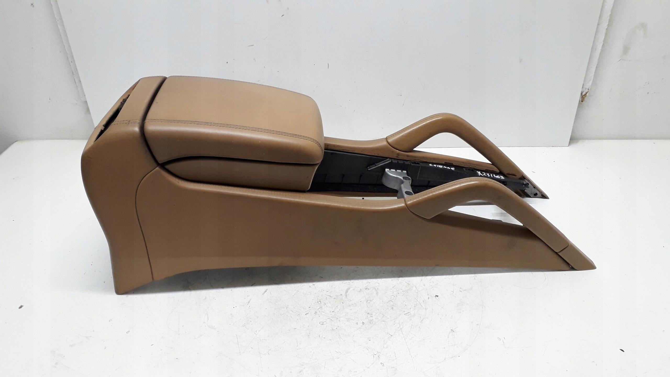 PORSCHE CAYENNE 7L TUNEL ŚRODKOWY SKÓRA BRĄZ