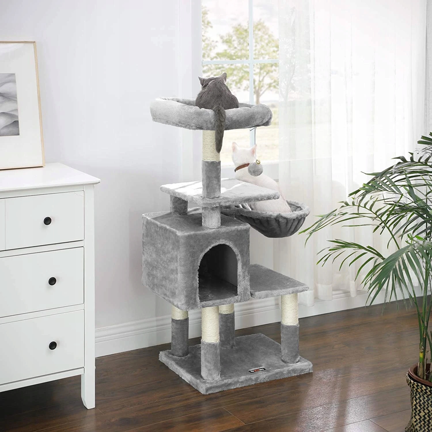 Škrabadlo pro kočku 110 cm světle šedé