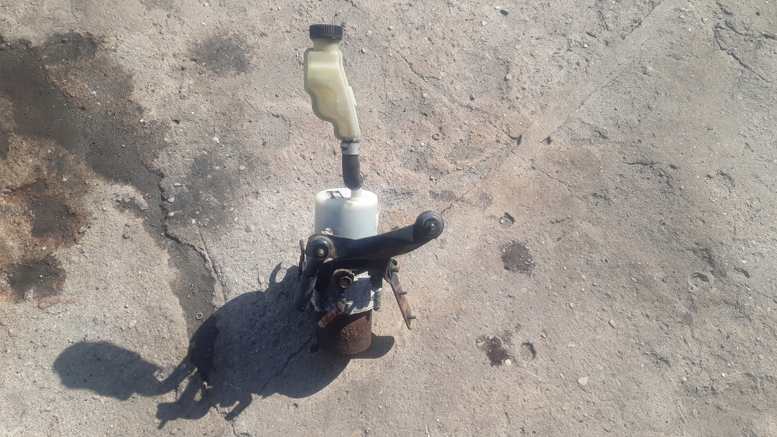 Электрогидравлический усилитель MAZDA 3