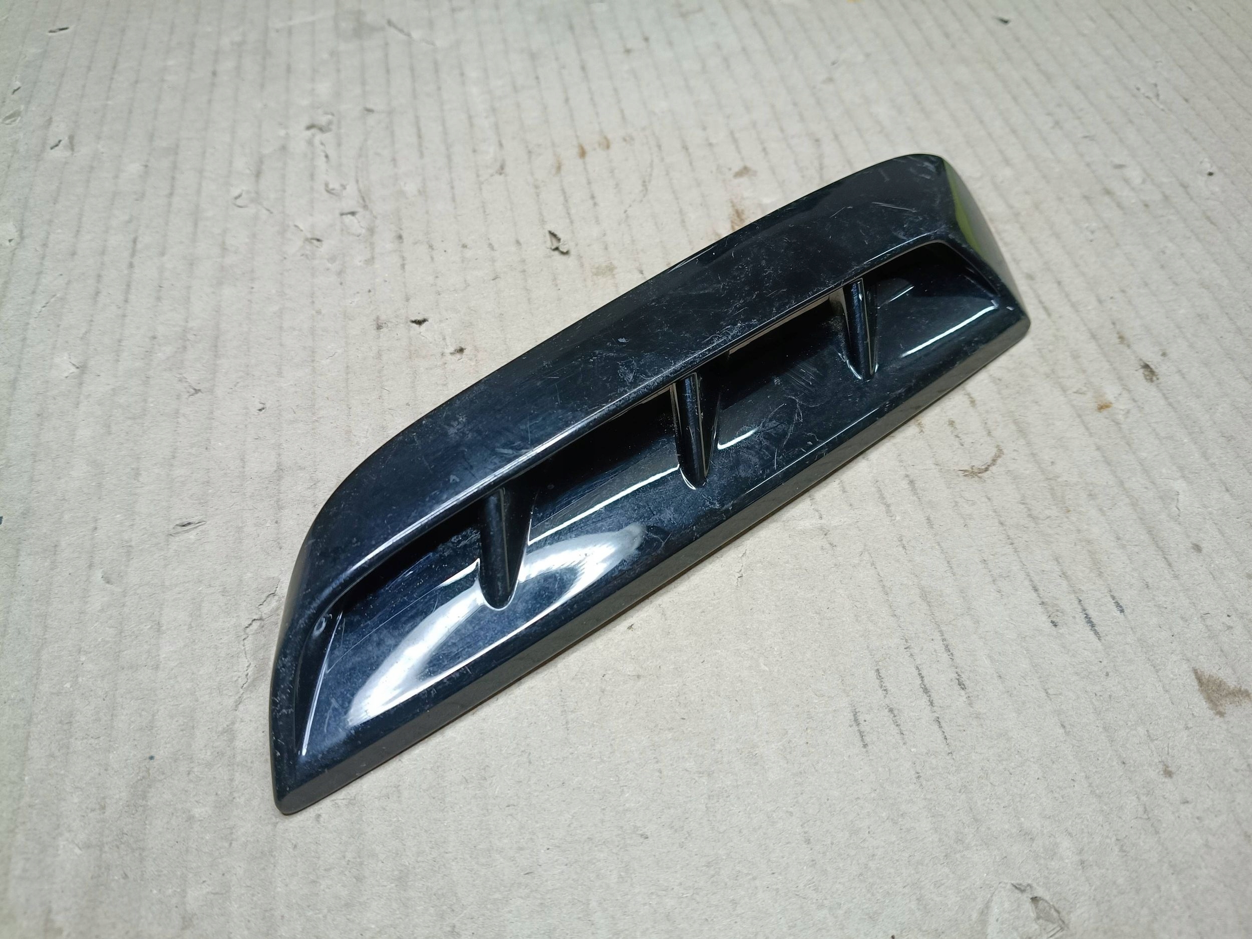 mřížka nárazníku předního předek Audi RS5 8W6853174