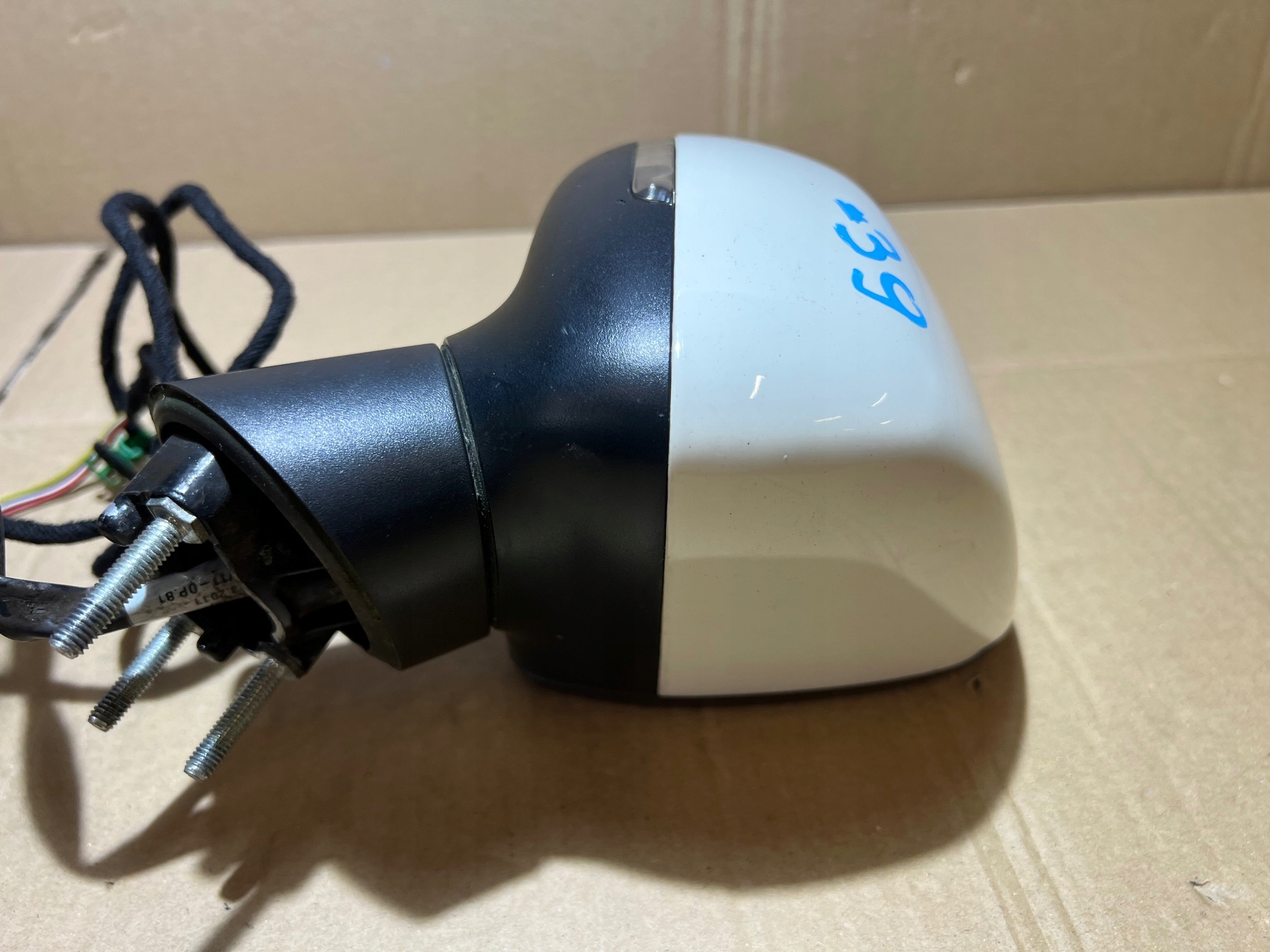 AUDI A1 8X mirror right 5 PIN LY9K