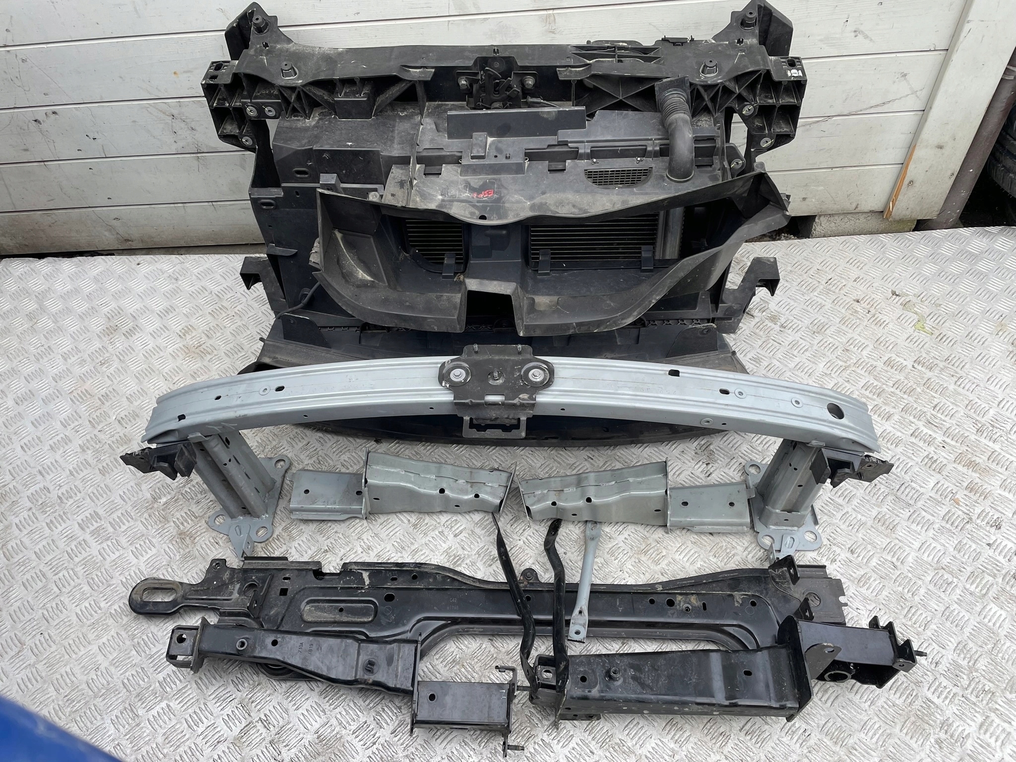 PAS PRZEDNI CHLODNICE ESPACE V 5 LIFT 2.0 DCI ORG