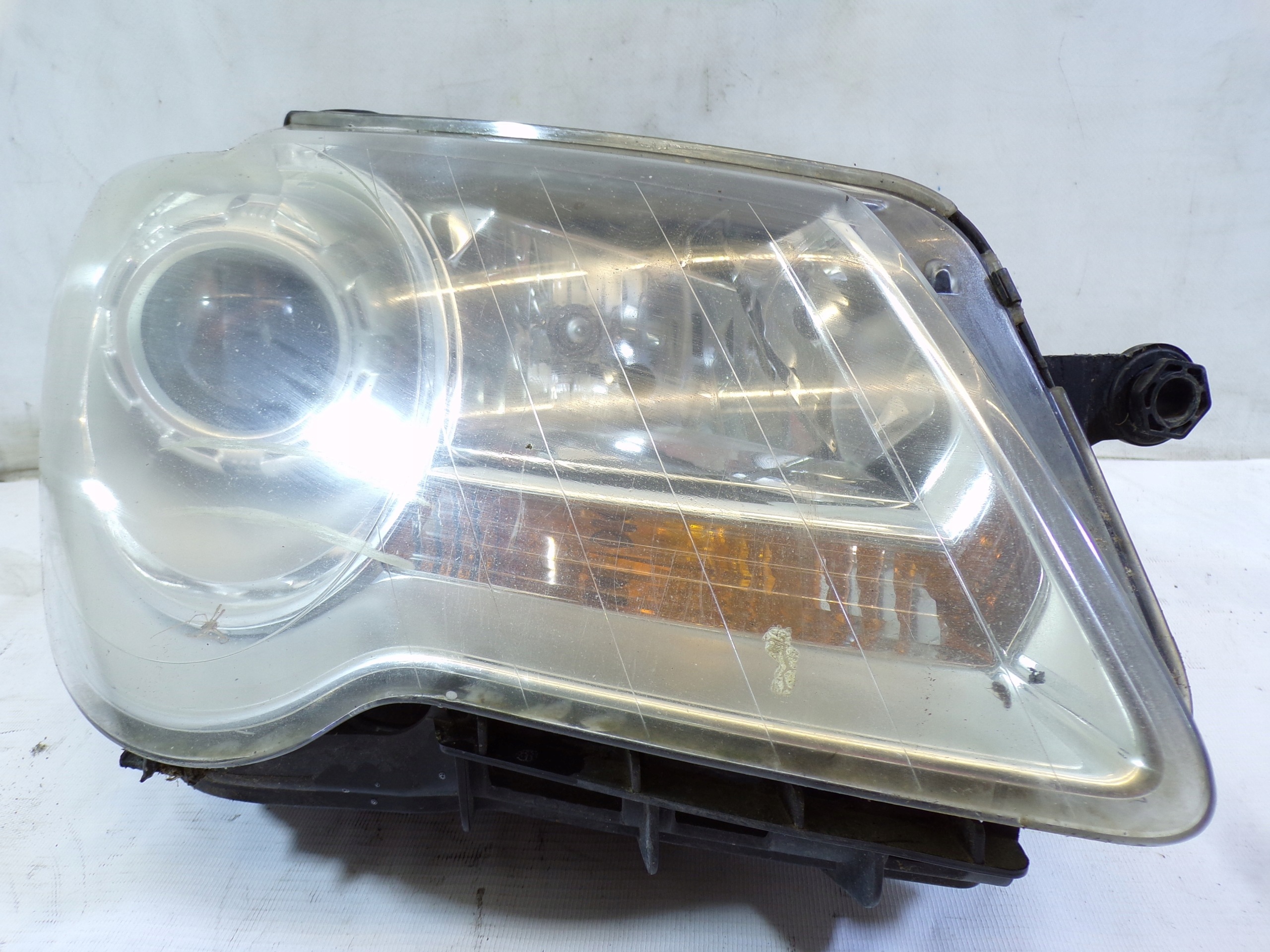 light front front right VOLKSWAGEN TOURAN 1 and LIFT (1) (K1)