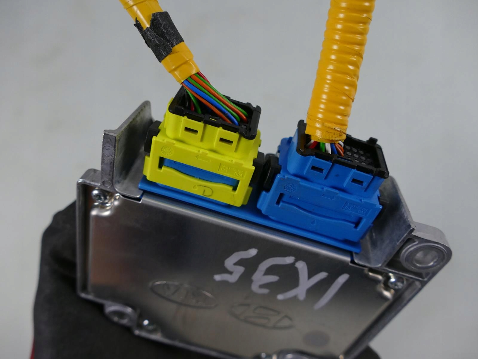 HYUNDAI IX35 STEROWNIK PODUSZEK POWIETRZNYCH MODUŁ AIRBAG 95910-2Y200 Stan opakowania zastępcze