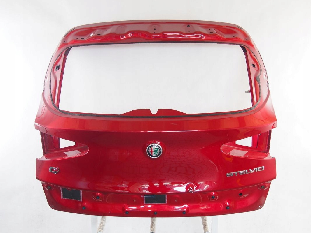 Alfa Romeo Stelvio boot door rear 17r 2017