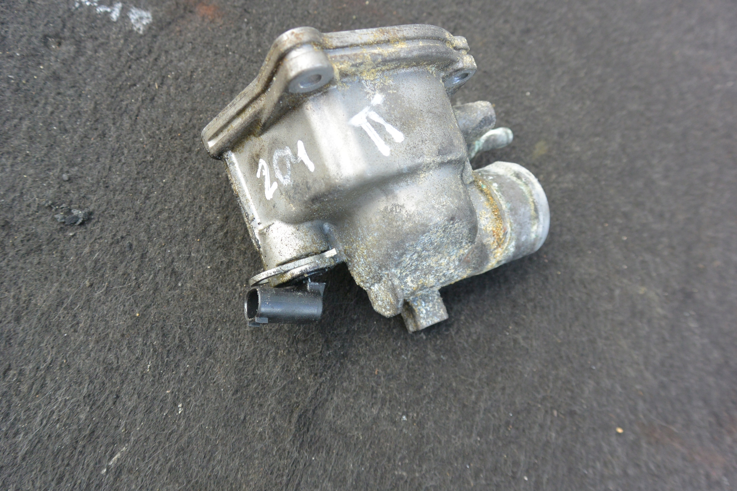 thermostat sensor cover 2.2CDI 646 MERCEDES W204