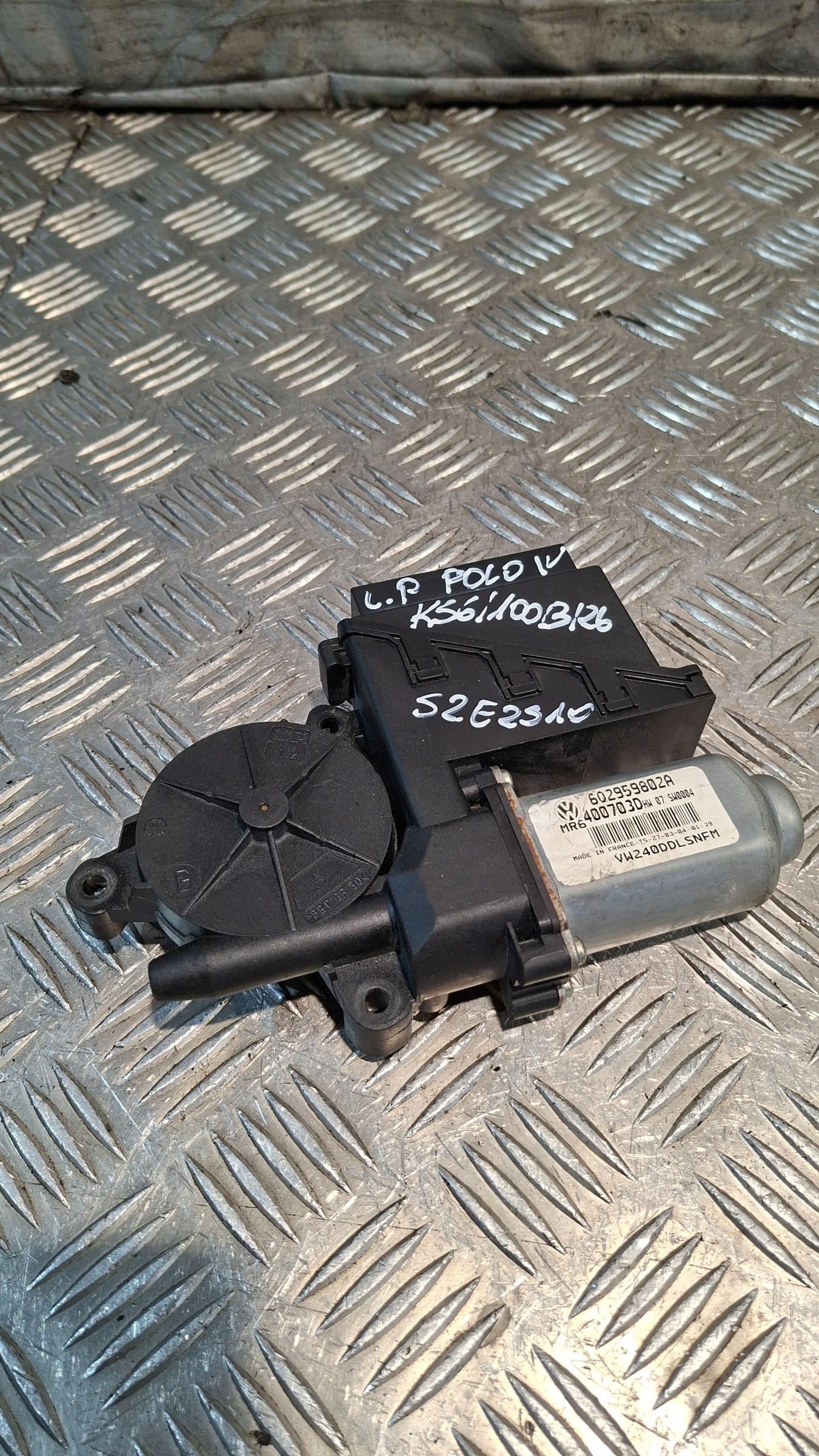 mini motor windows left front VW POLO IV
