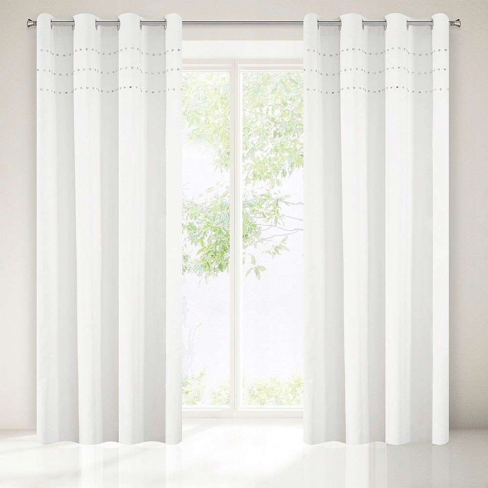 GOTOWE ZASŁONY NA KÓŁKACH 135x250