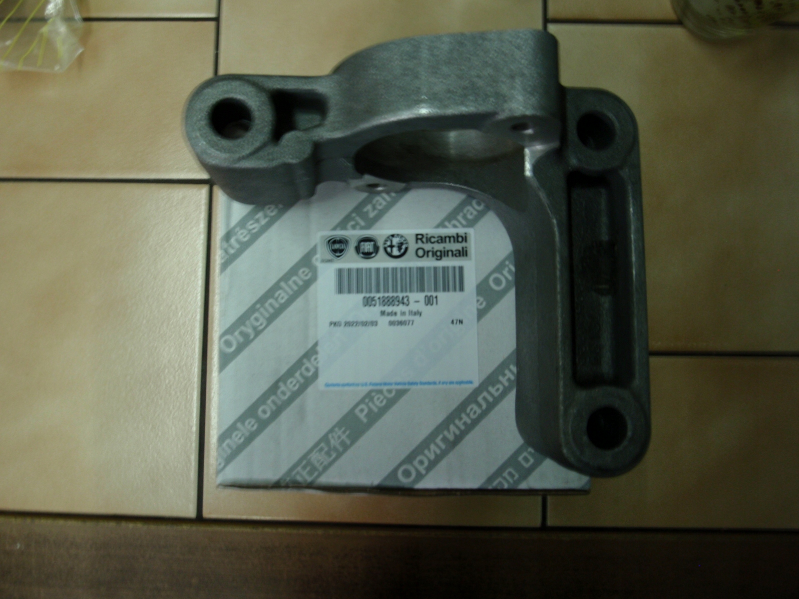 ОПОРА POLOSI ЛАПА FIAT DUCATO 2.0 115KM 55233463
