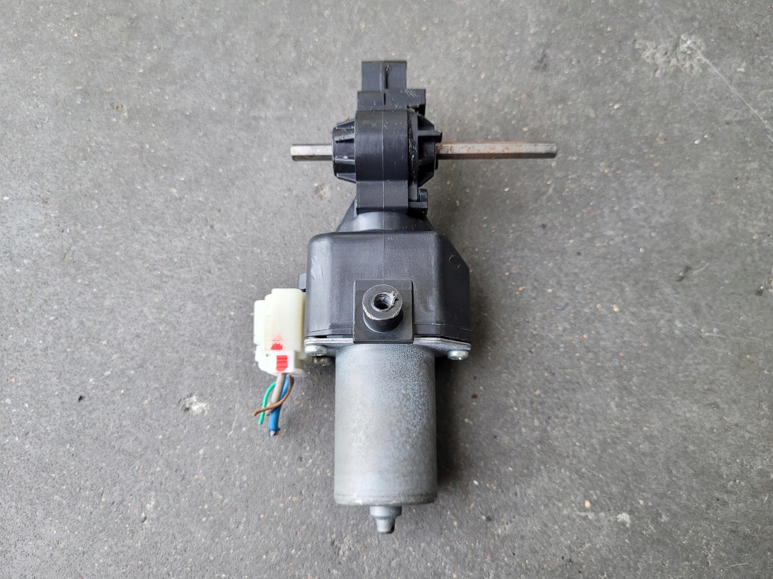 Motor SITZ LEXUS ES VII 7 300 H