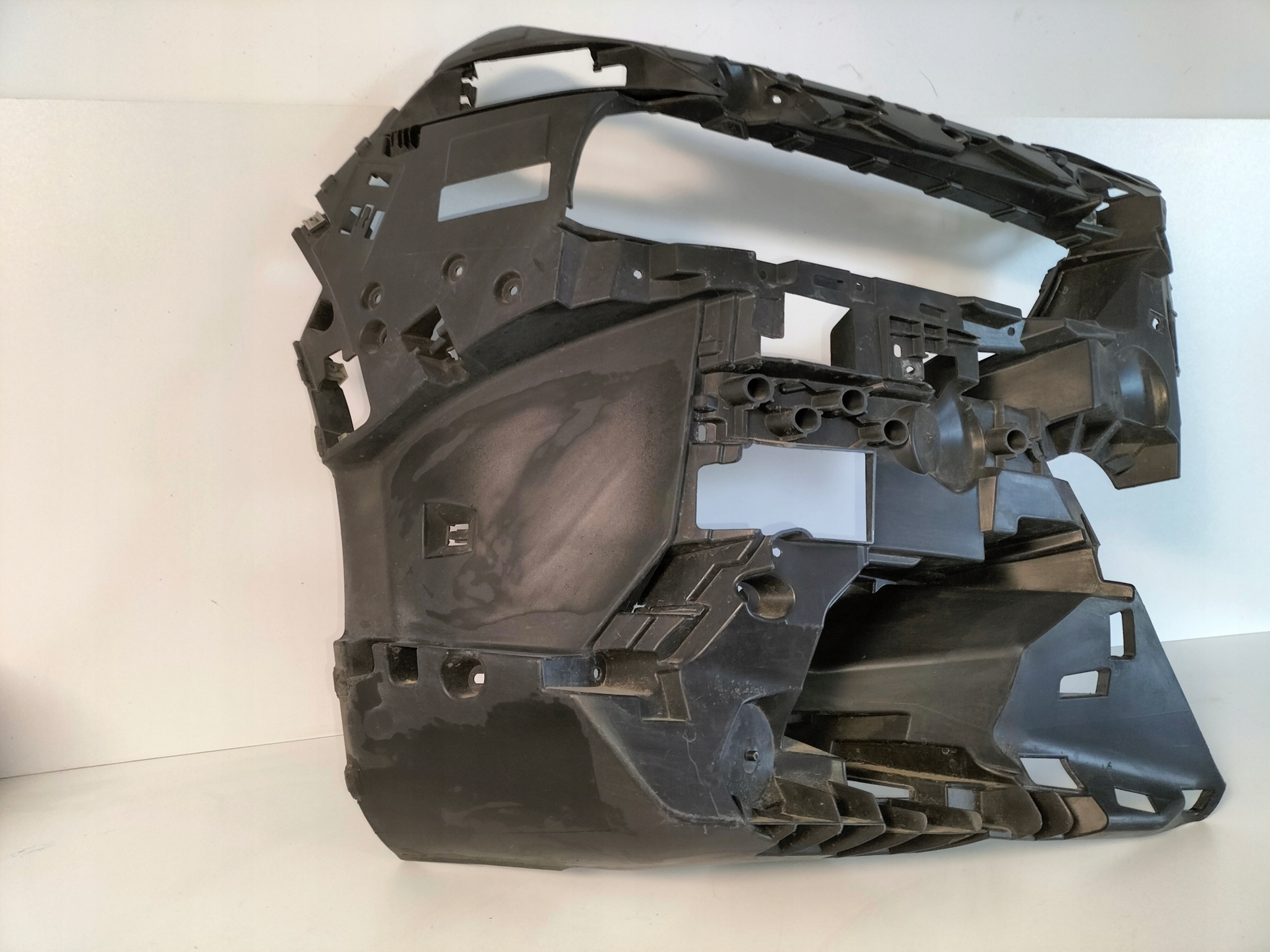 support holder of a bumper front right BMW 7 i7 G70 22- m-packet